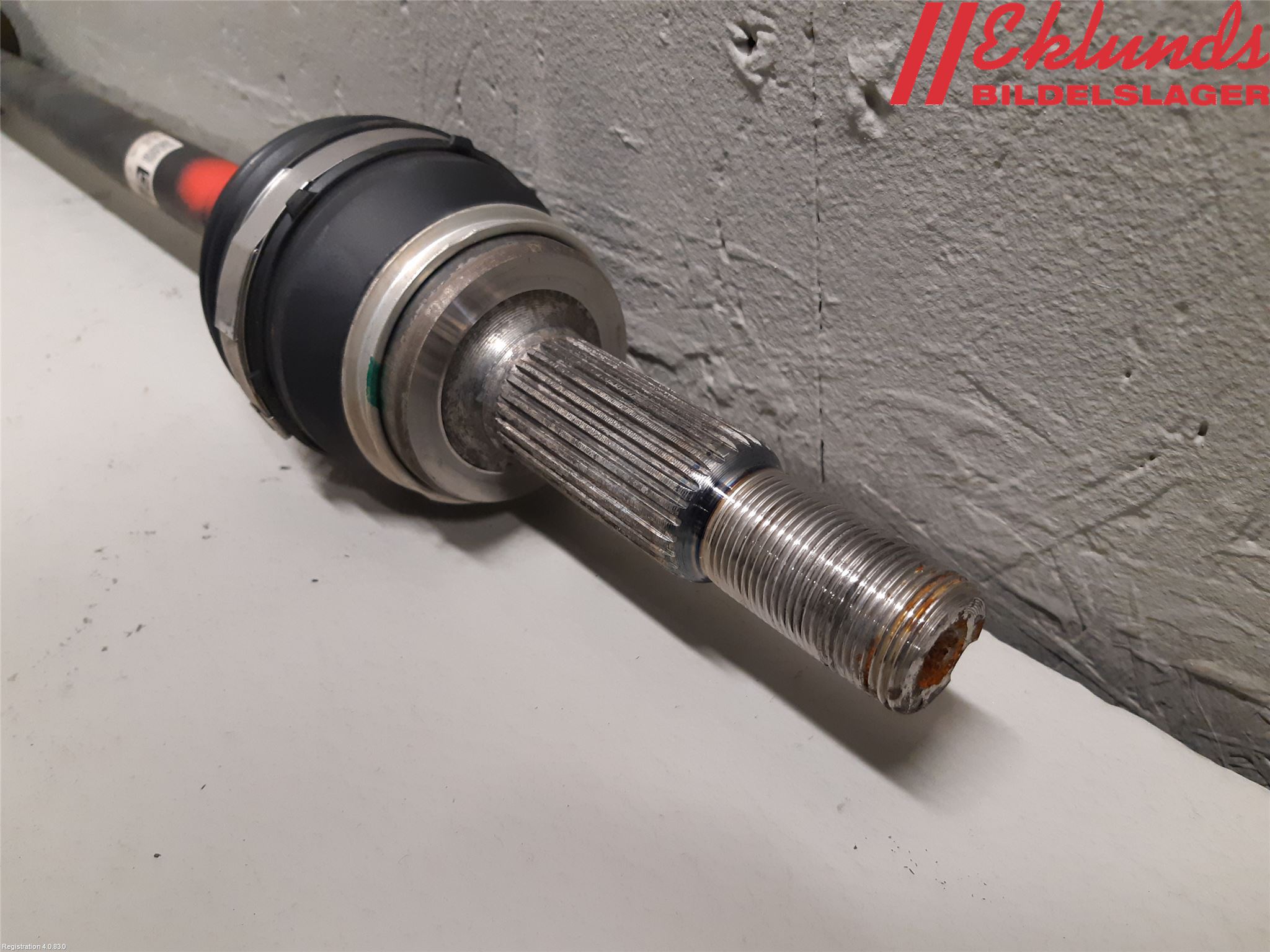 Toyota RAV4 19- Drivaxel Bak Vänster