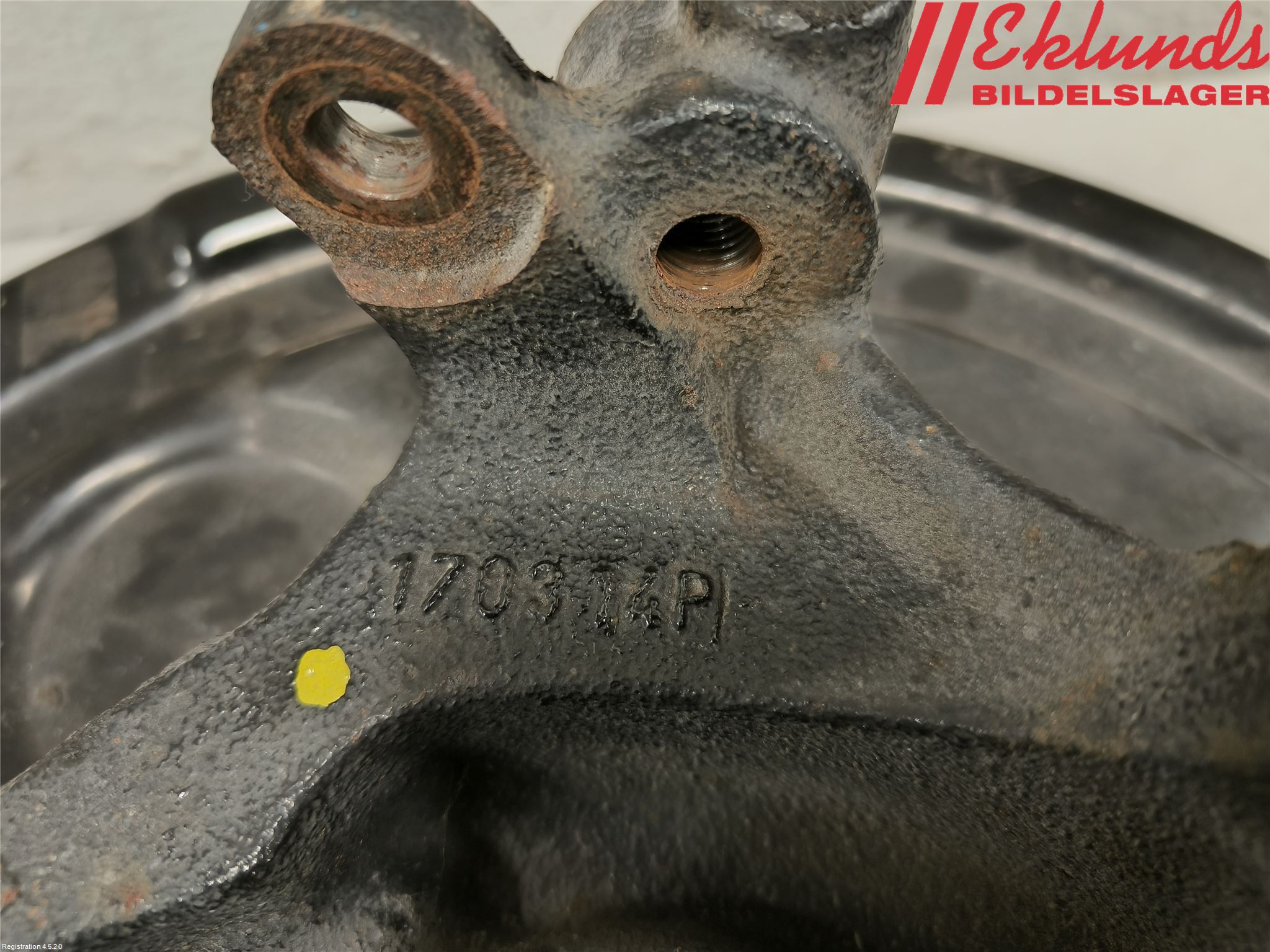 BMW 2 F22/F23/F87 Coupé/Cab 13-21 Hjullagerhus Bak Hö