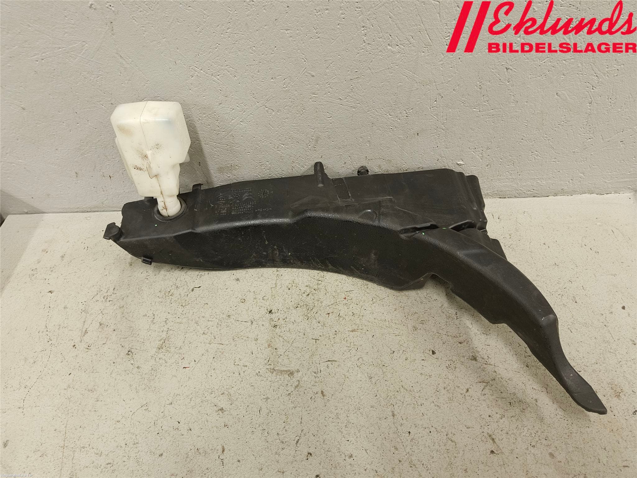 Peugeot 308 14-21 Spolartank Vindruta