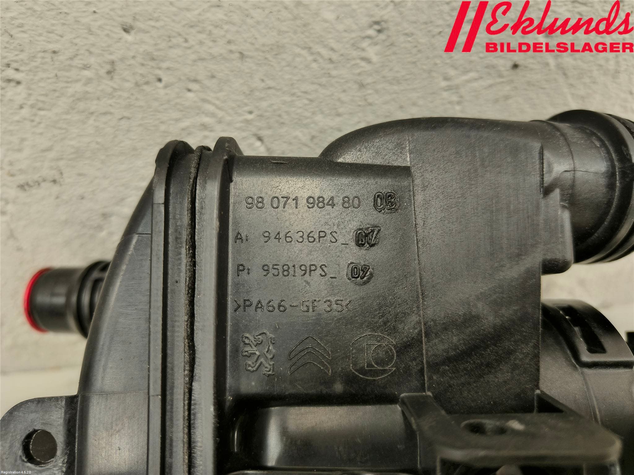 Peugeot 3008 17-24 Termostathus-Lock