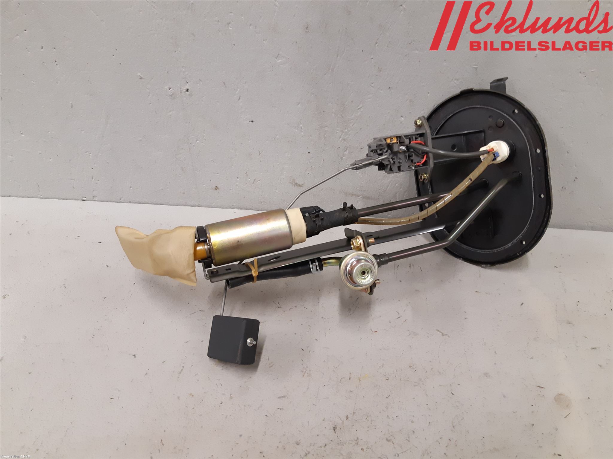 Mazda MX-5 II MIATA  98-05 Bränslepump El