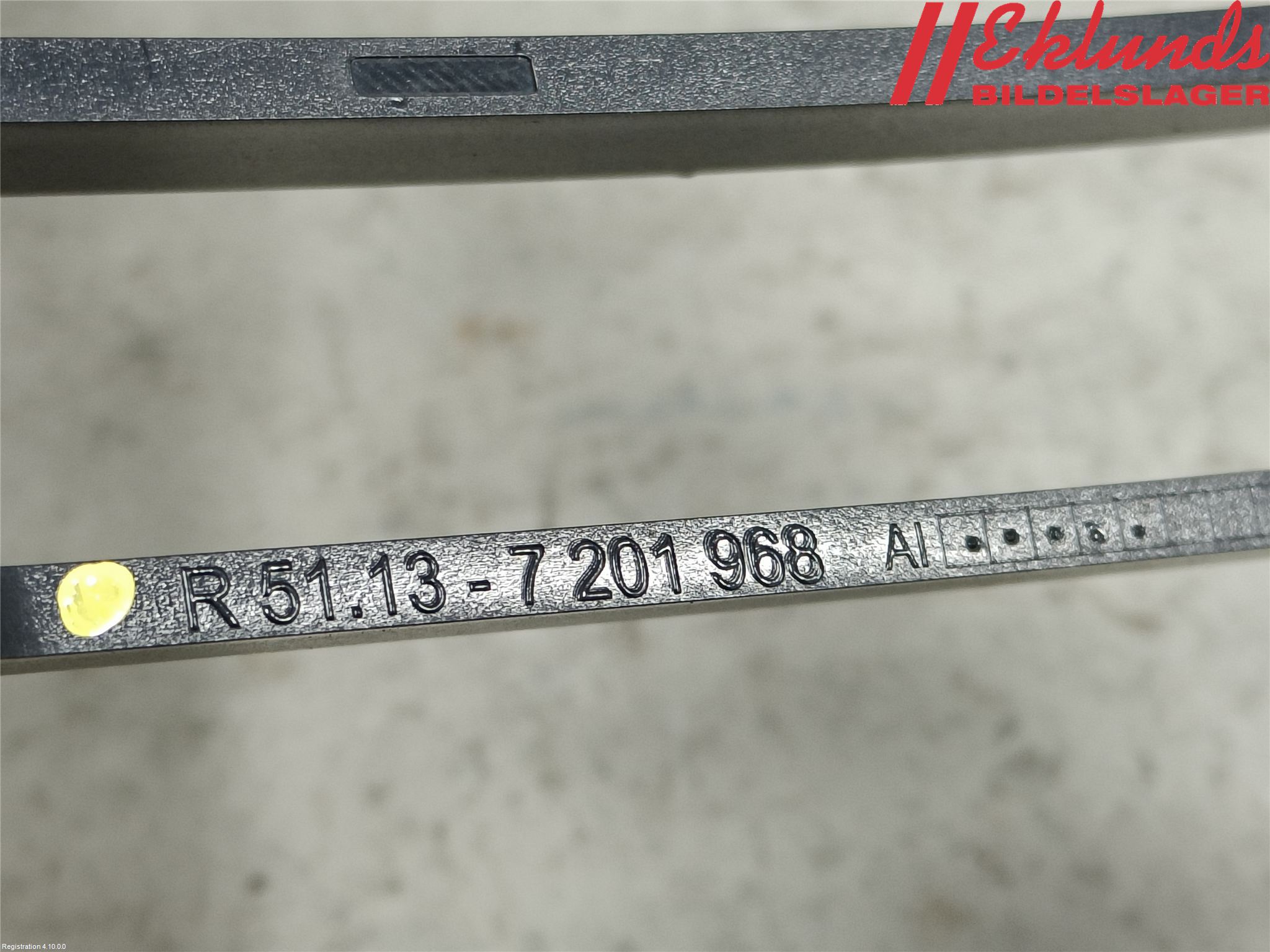 BMW 3 E90/91 SED/TOU 05-12 Grilldel Mitt