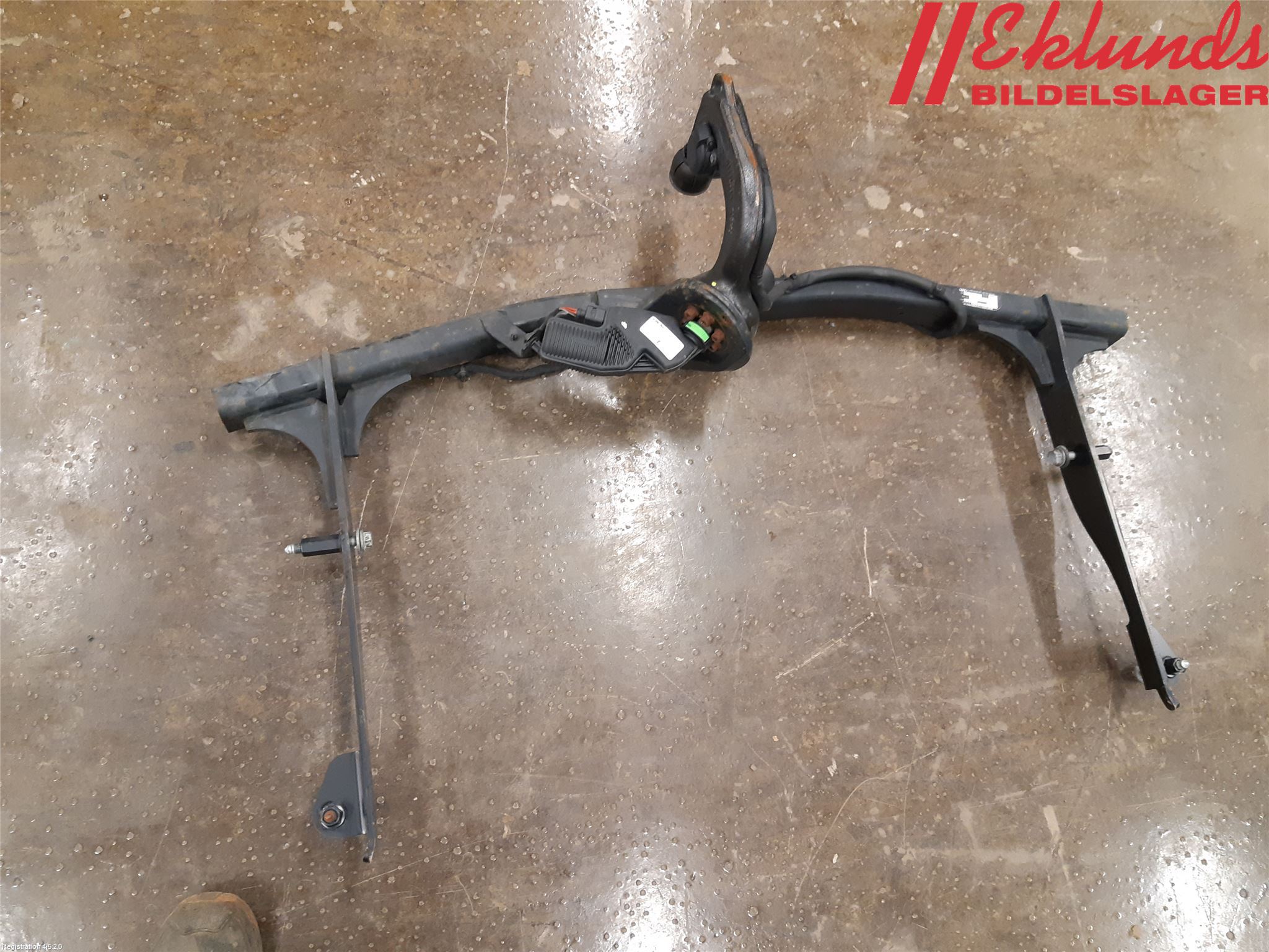 Audi A6 F2/C8 19- Dragkrok