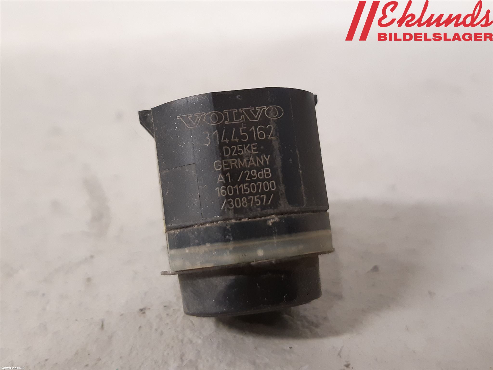 Volvo V40 CROSS COUNTRY 13-19 Parkeringshjälp Backsensor
