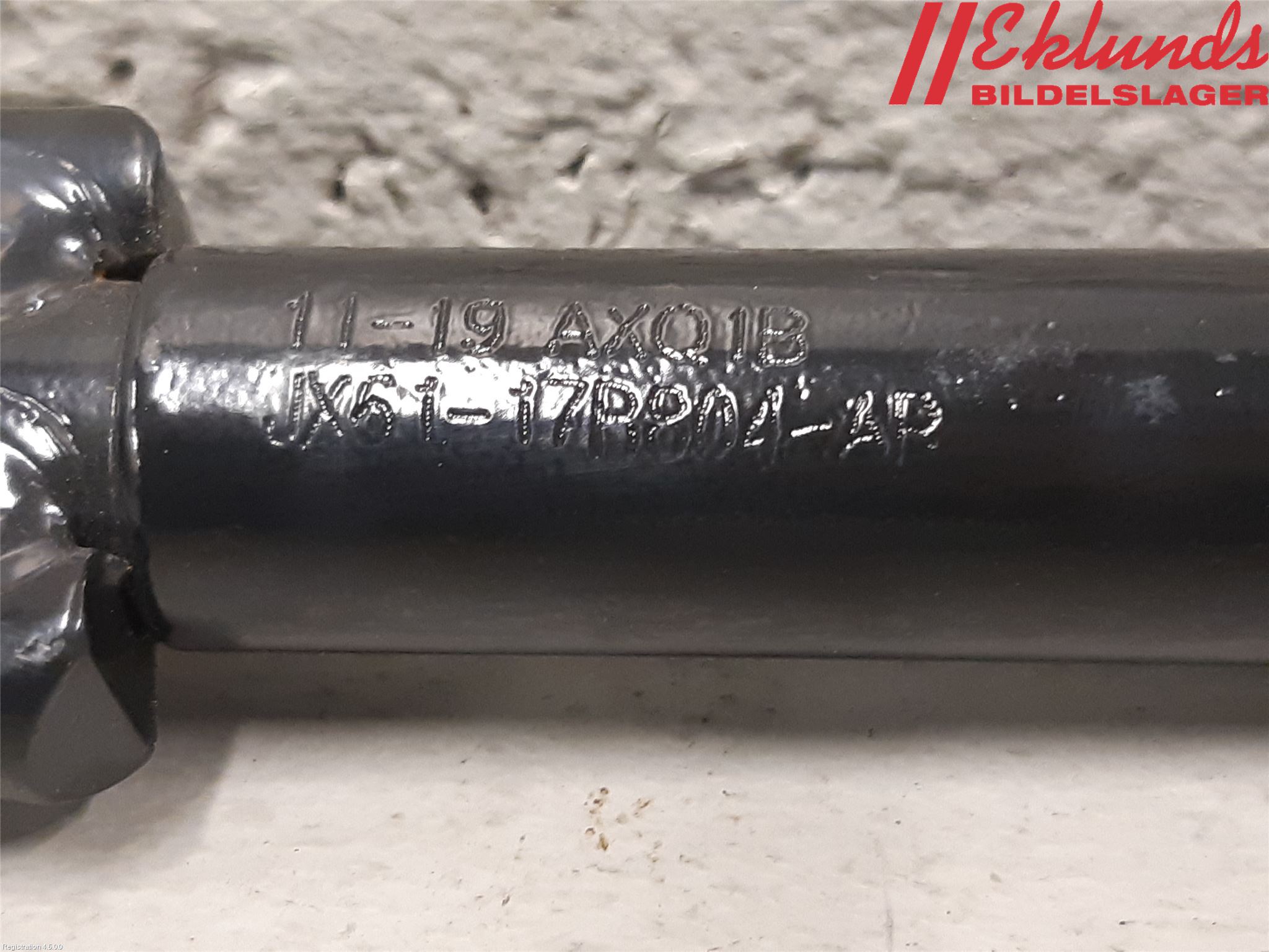 Ford FOCUS 19- Bogserögla