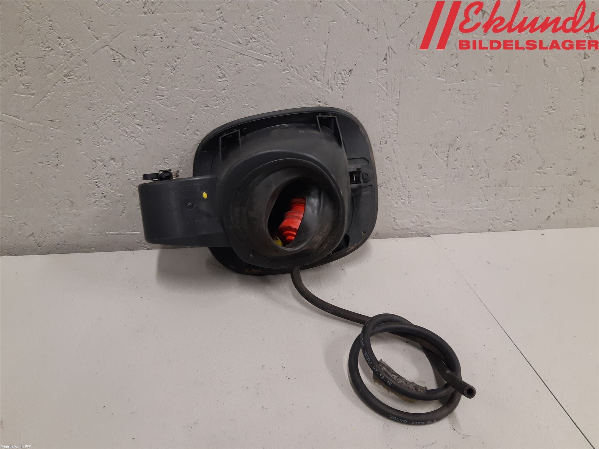 Volvo V60 CROSS COUNTRY 16-18 Tanklucka