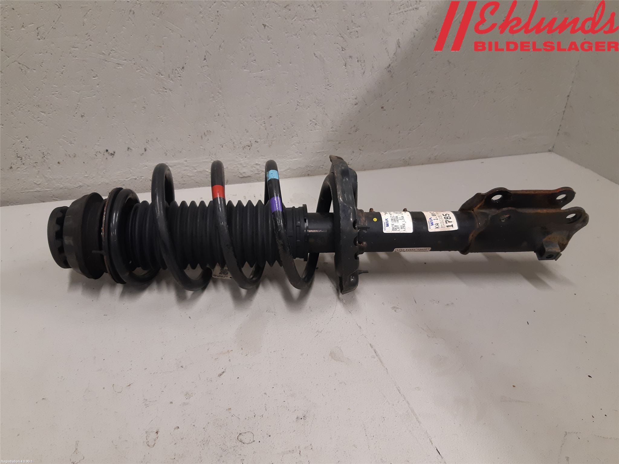 Kia STONIC 18->> Fjäderben Fram Vänster