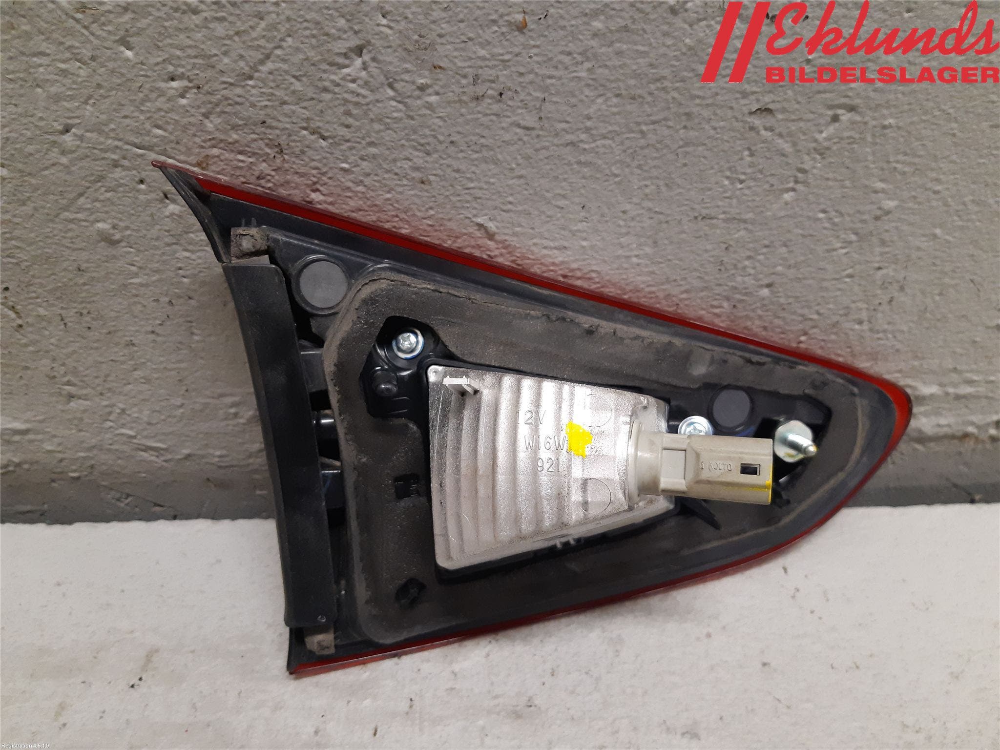 Mazda 2 (DJ) 15-22 Bakljus Lucka Hö