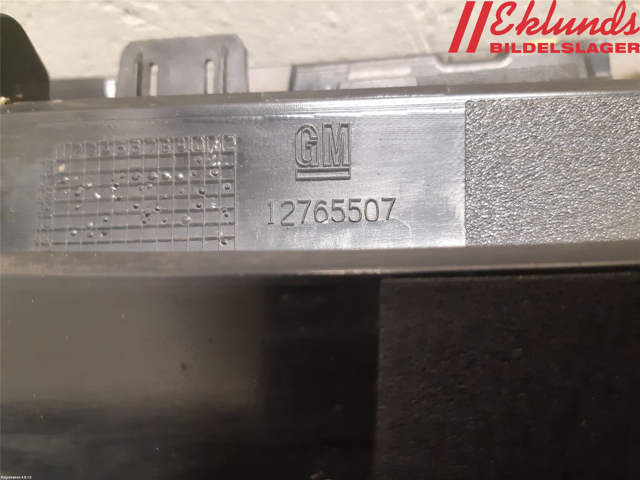 Saab 9-3 VER2/VER3 08-15 Grilldel Mitt