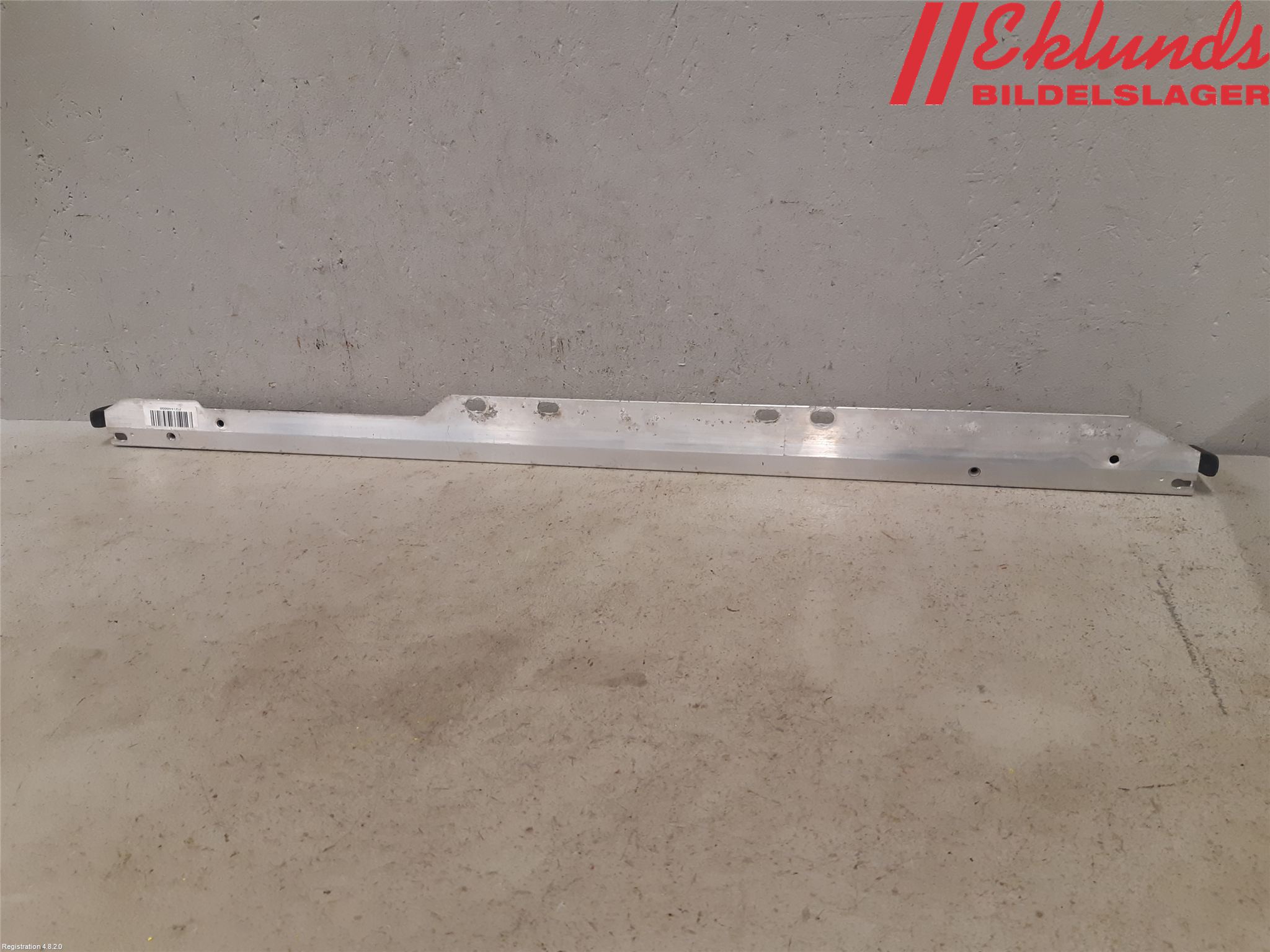 Volvo XC90/RECHARGE 16- Fjäderbensstag