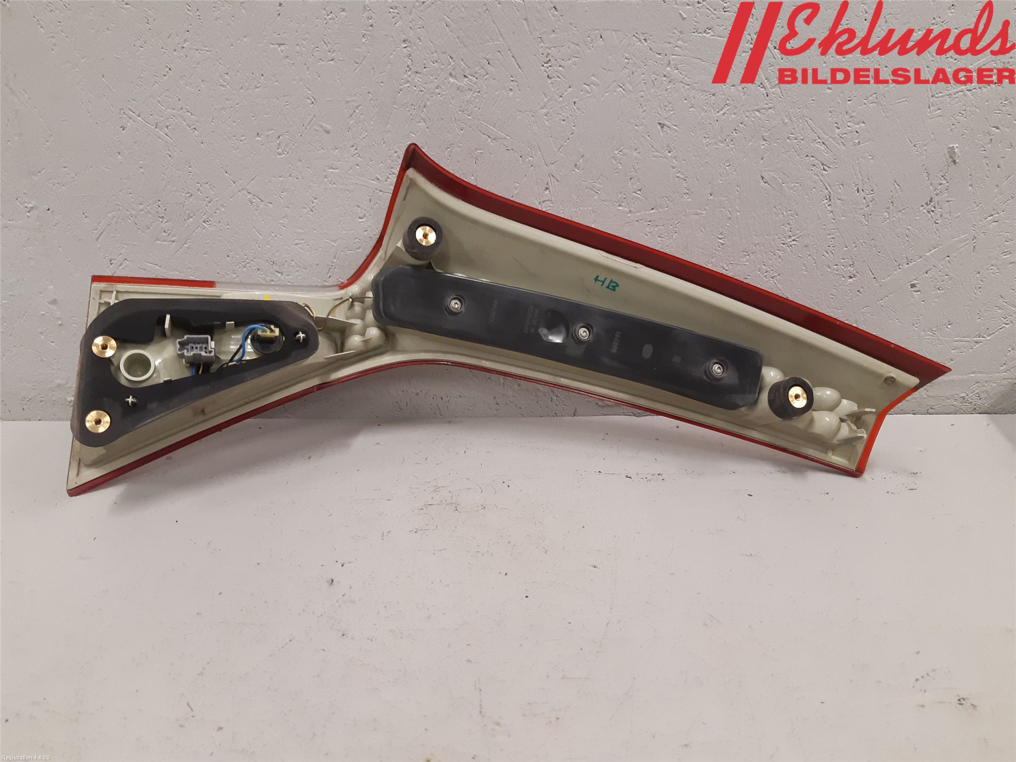 Volvo V70 08-13 Bakljus Lucka Hö