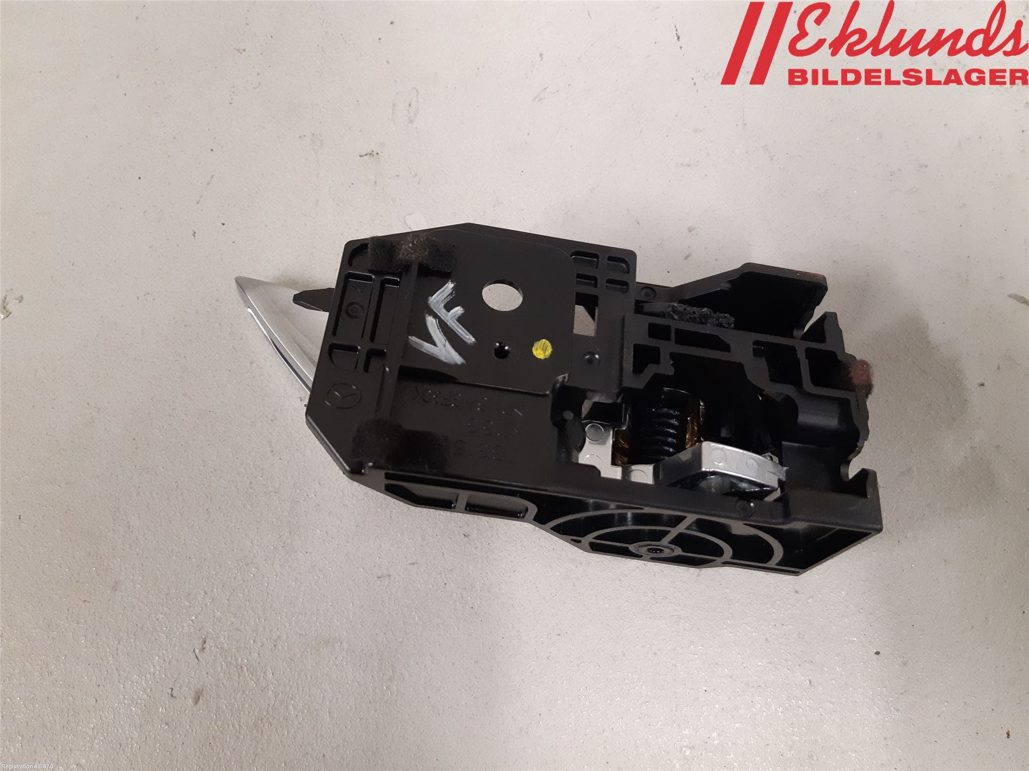 Mazda CX-3 Dörrhandtag Inre Vä