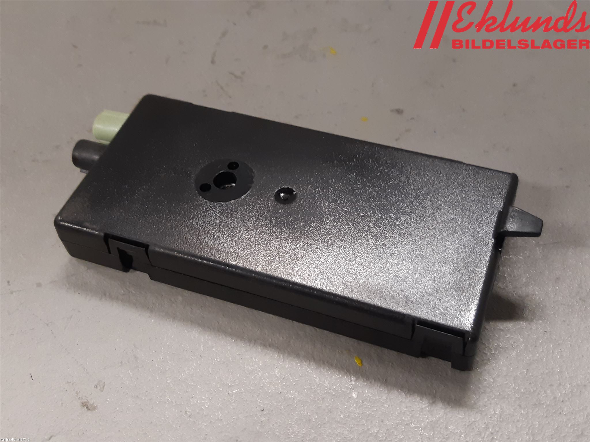 BMW 3 F30/F31/F80 12-19 Antennförstärkare