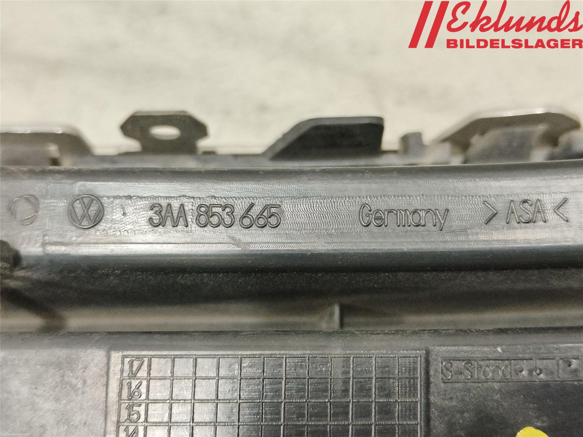 Volkswagen VW PASSAT 11-14 Dimljussarg Fram