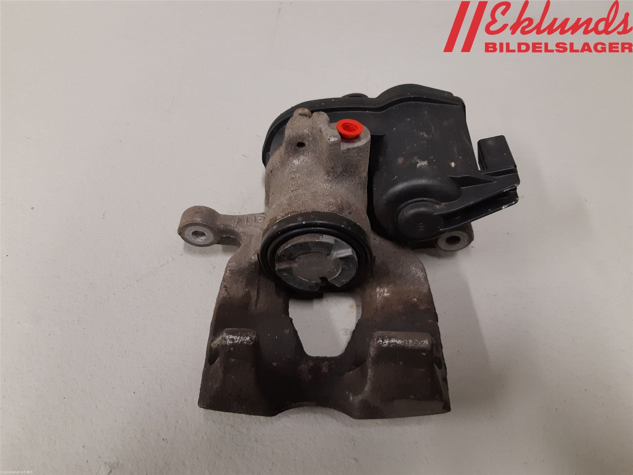 Audi A6 F2/C8 19- Bromsok Bak Höger