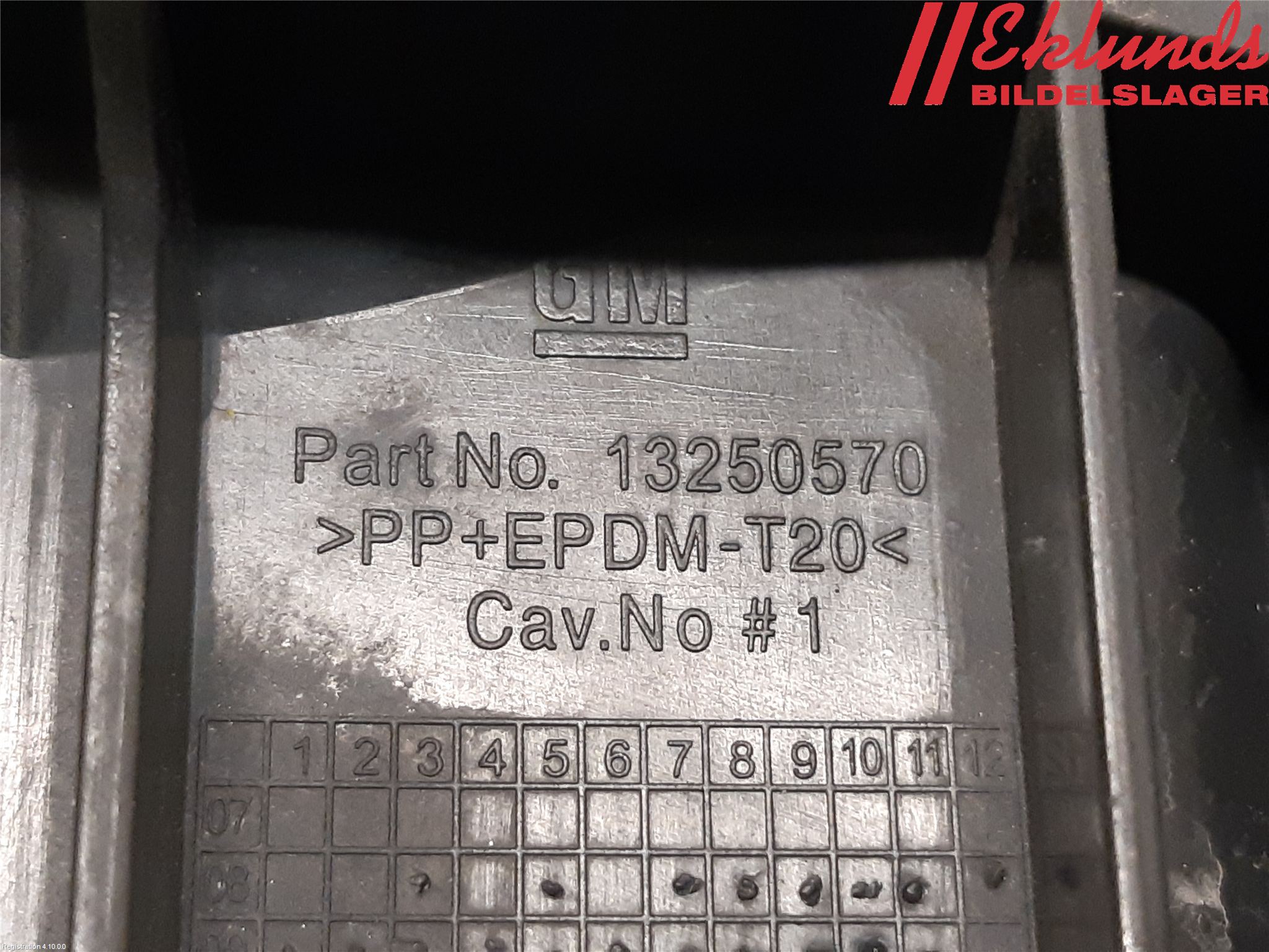 Opel INSIGNIA 09-16 Strålkast Fästsarg