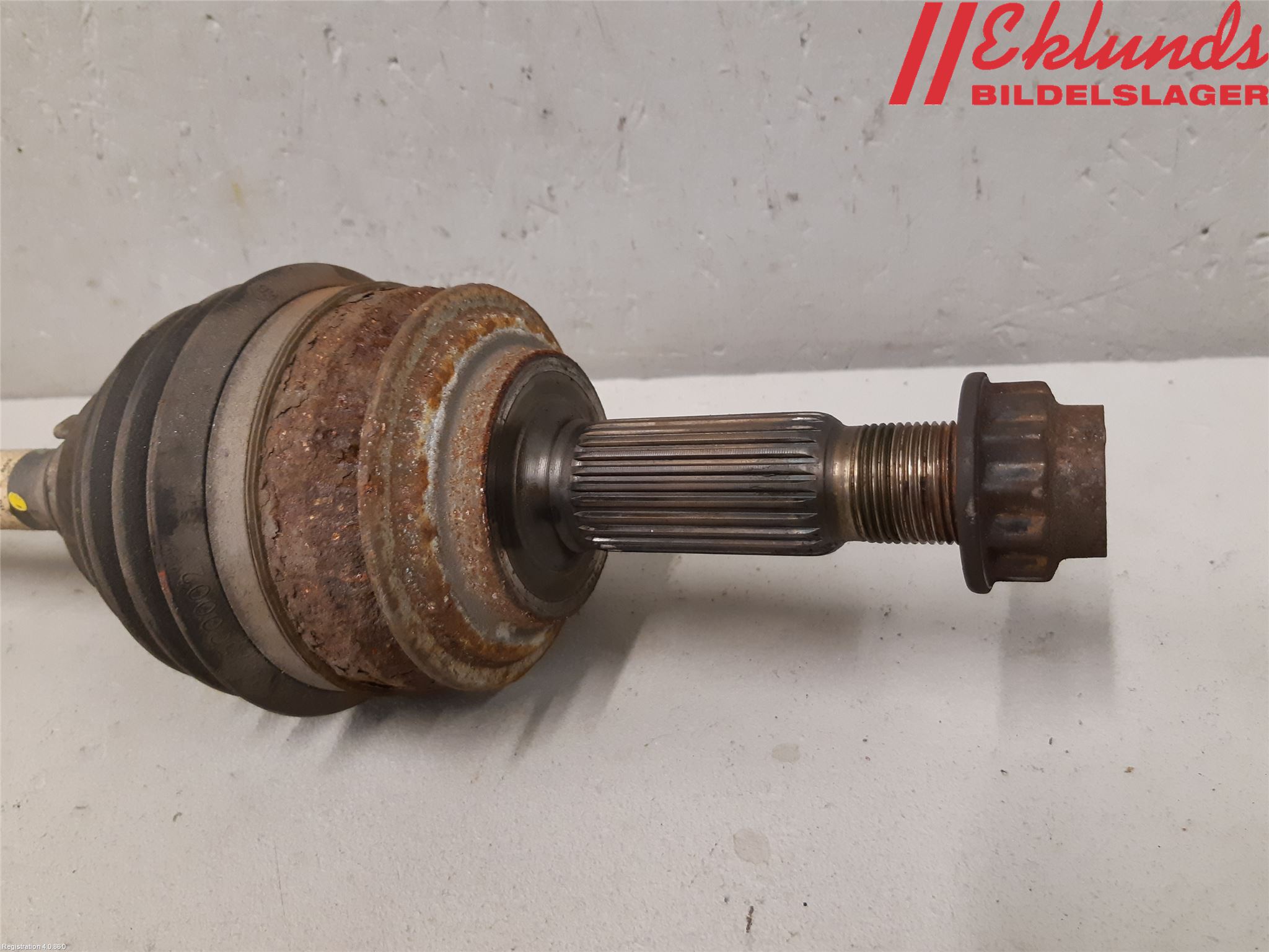 Toyota YARIS XP90 06-11 Drivaxel Fram Vänster