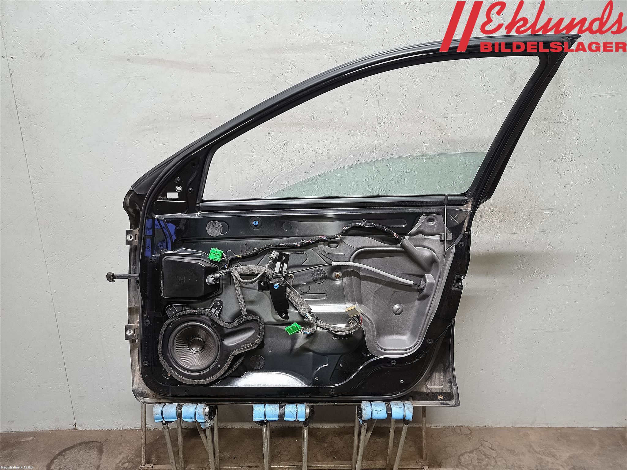 Volvo S60 01-04 Dörr Fram Höger