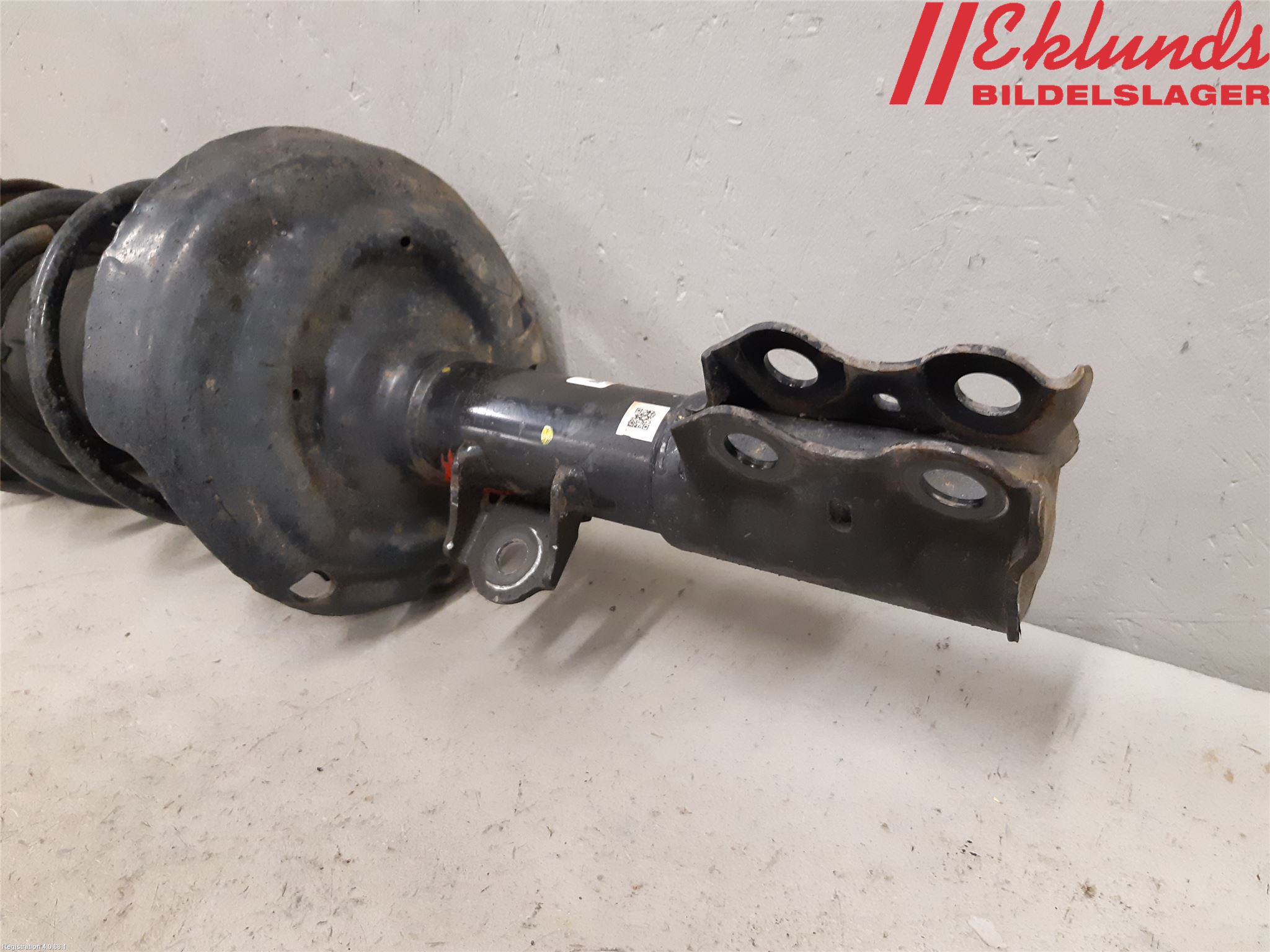 Toyota COROLLA 19- Fjäderben Fram Vänster