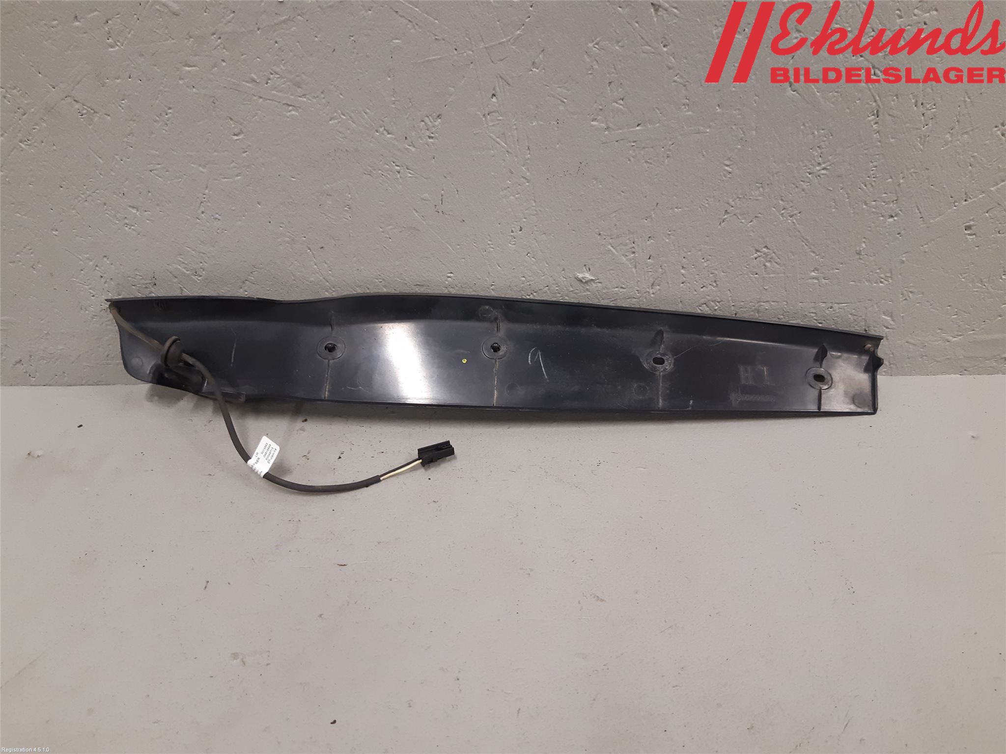 Dodge DURANGO Bakluckeöppnare Automatisk