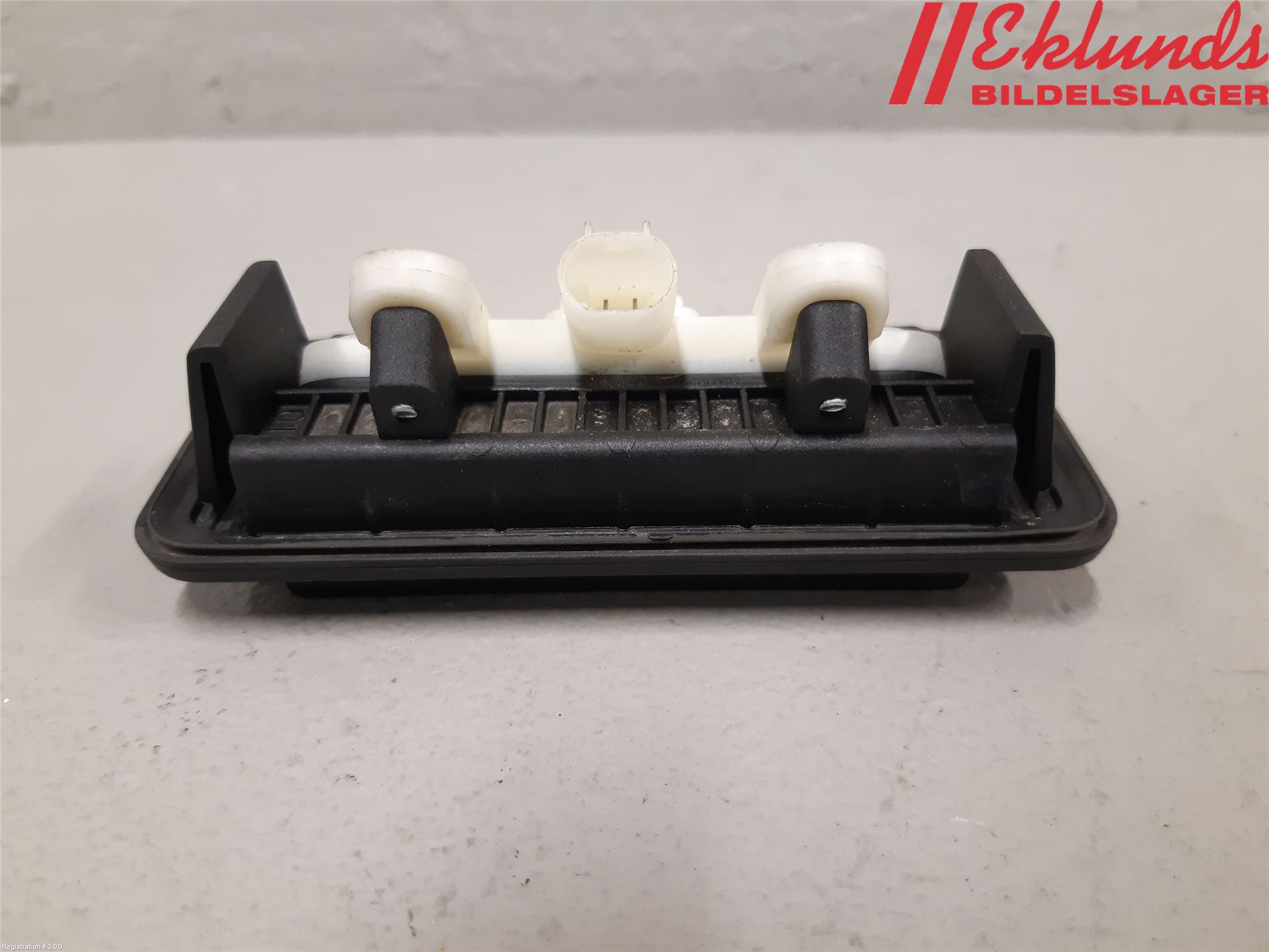 Mercedes-Benz MB E-KLASS (W212) 09-16 Bakluckehandtag