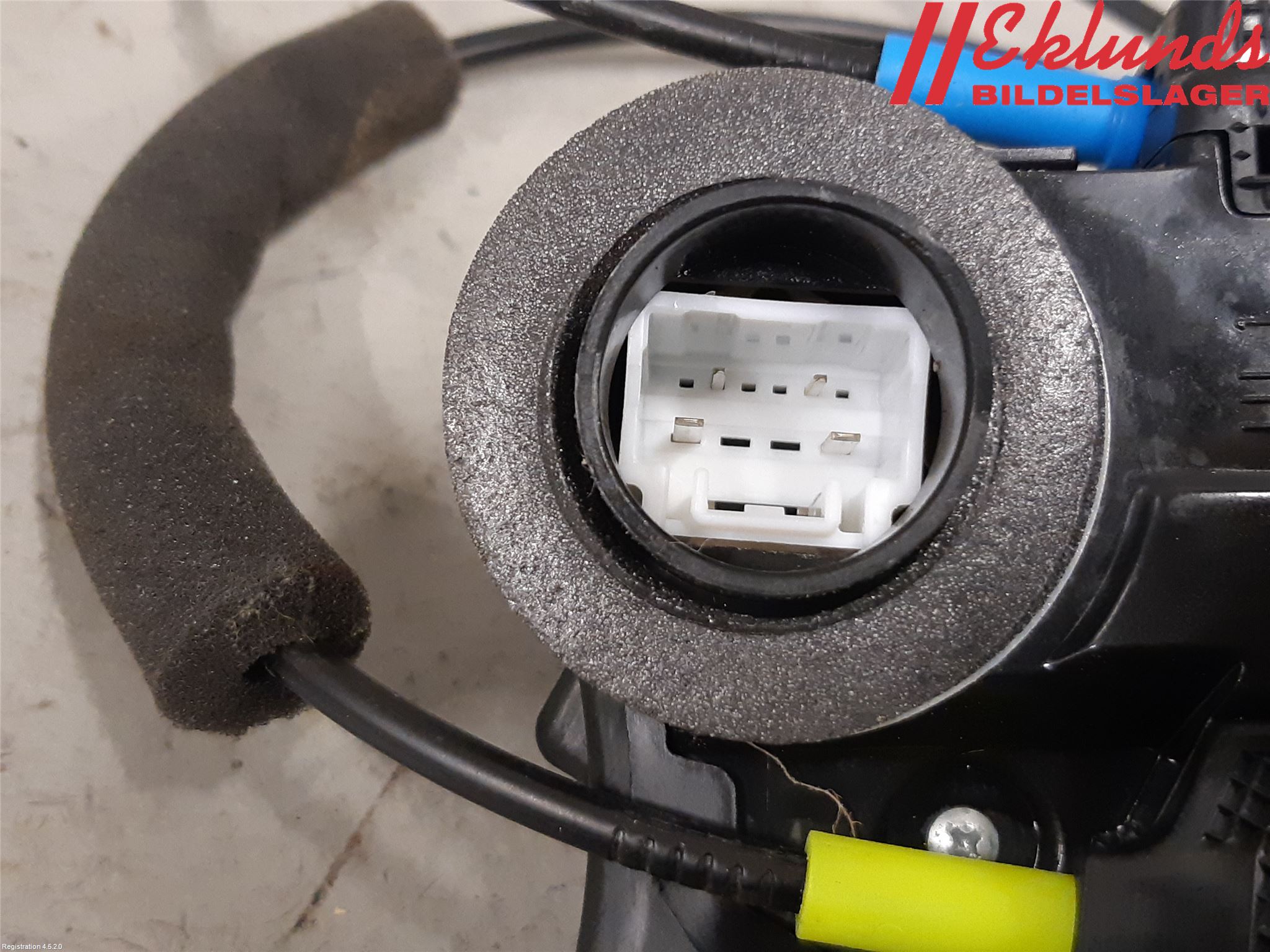 Toyota COROLLA 19- Låskista-Dörrlås