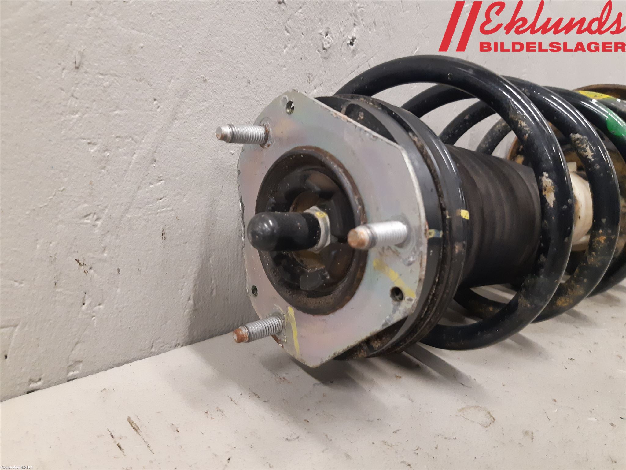 Ford ECOSPORT 17- Fjäderben Fram Vänster