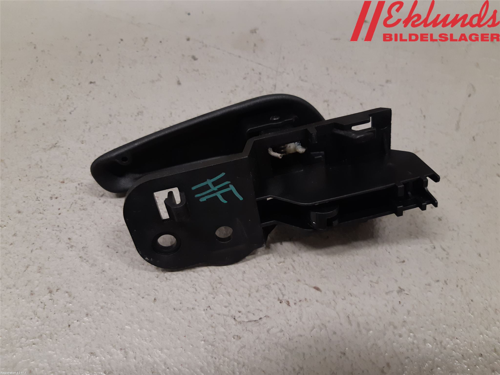 Iveco DAILY 14->> Dörrhandtag Inre Hö