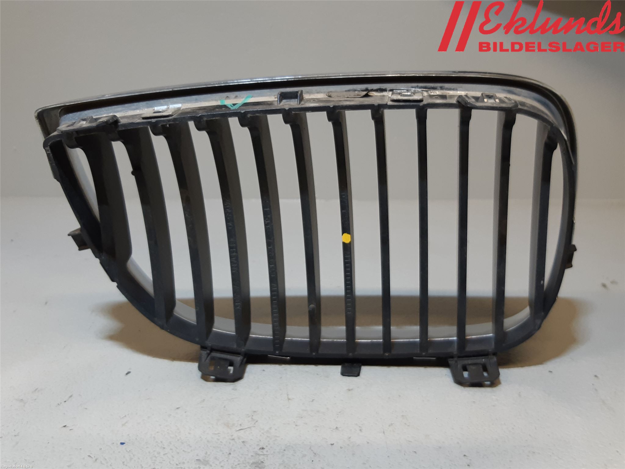 BMW 1 E87/81 5D/3D 03-11 Grilldel Vänster