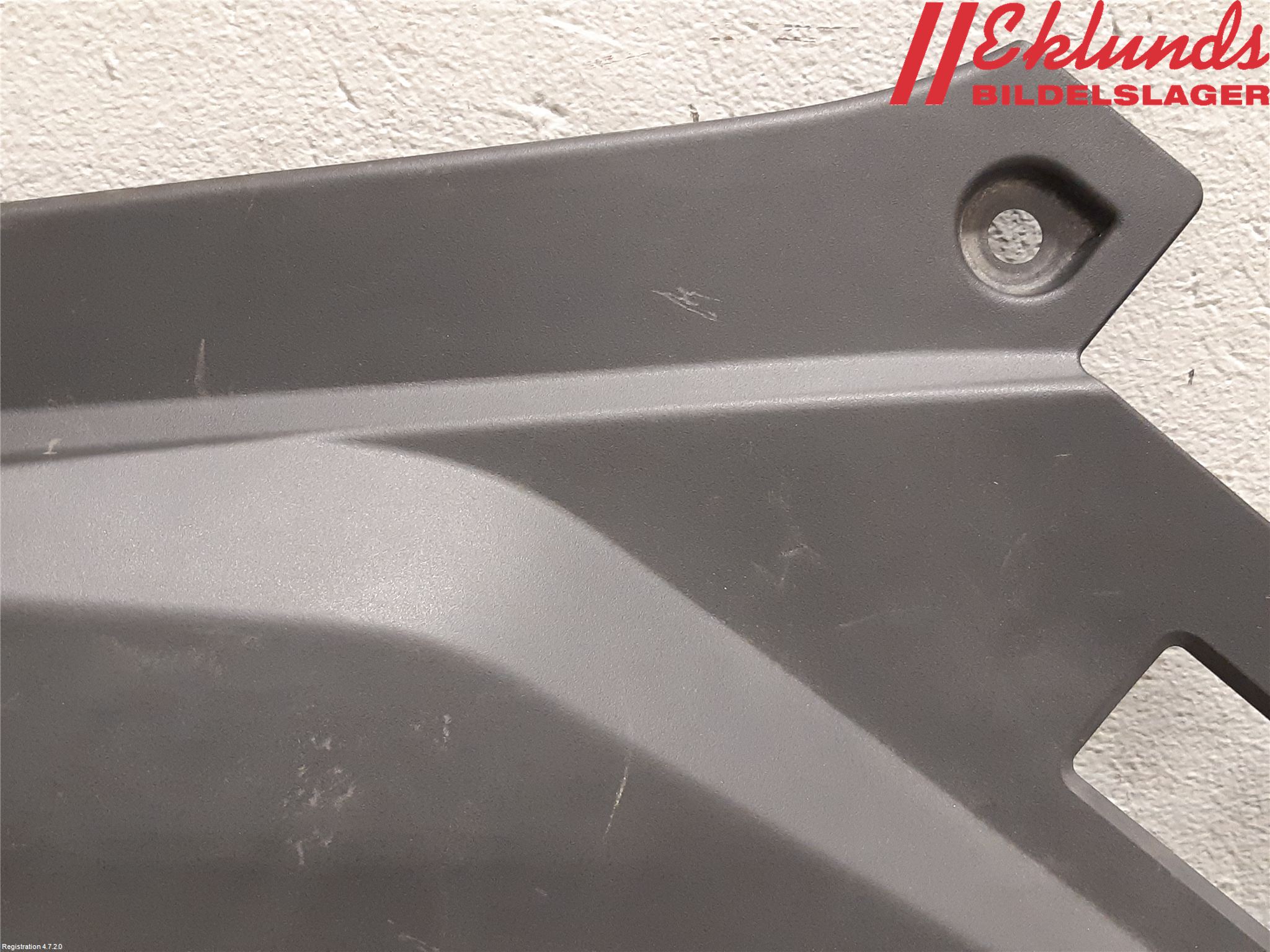 Volvo XC90/RECHARGE 16- Täckplast Front