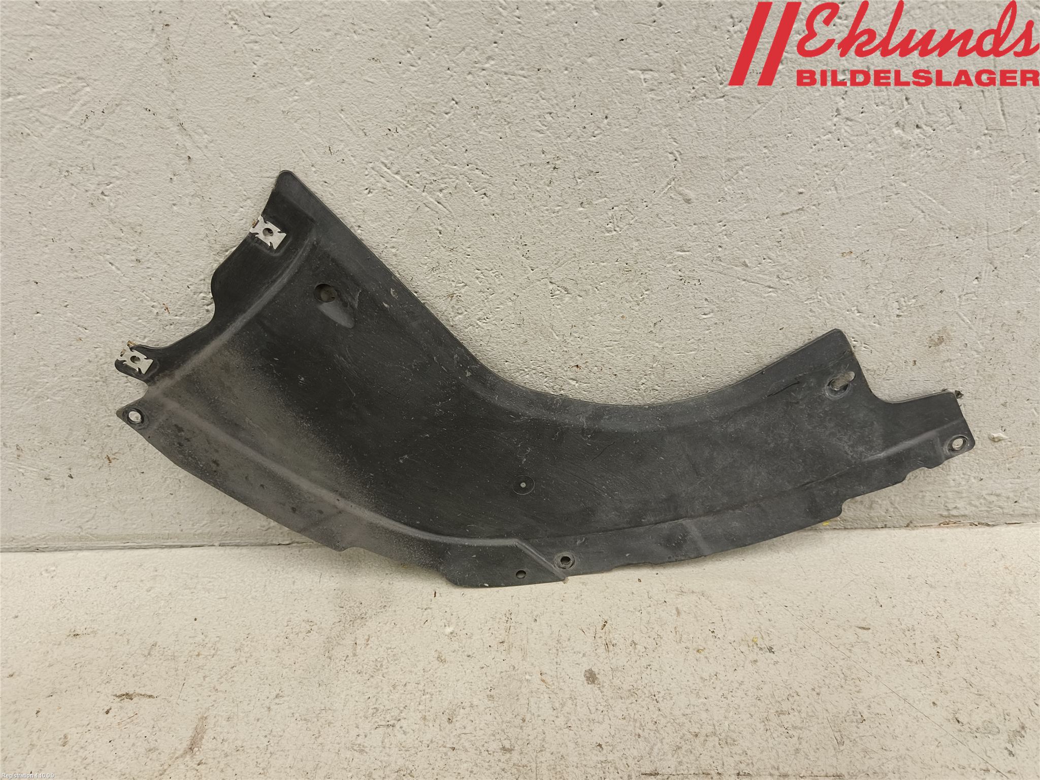 Audi A3/S3 8Y 21- Hasplåt Plåt-Plast