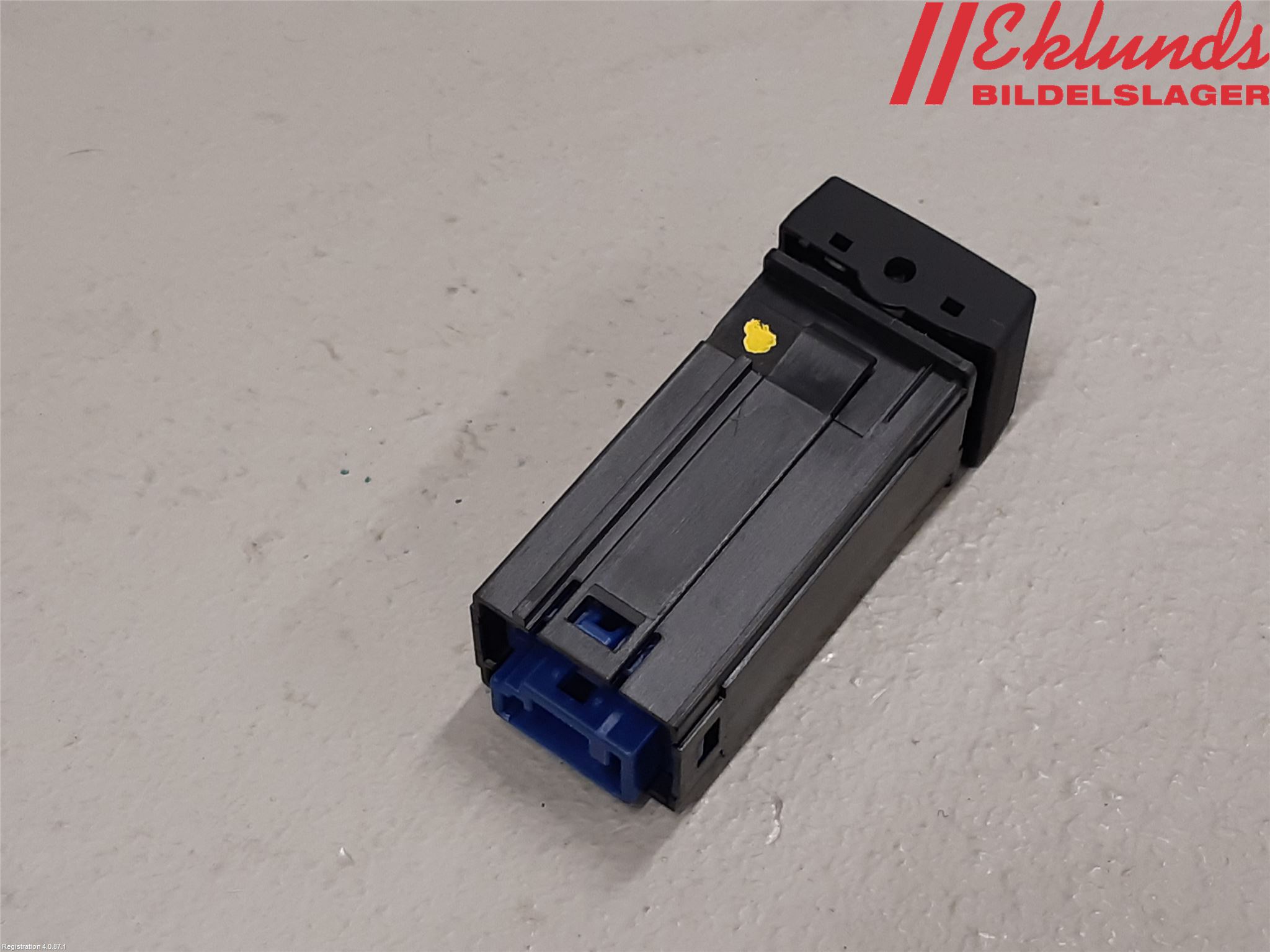 Toyota YARIS XP21 20- Strömställare Stolvärme