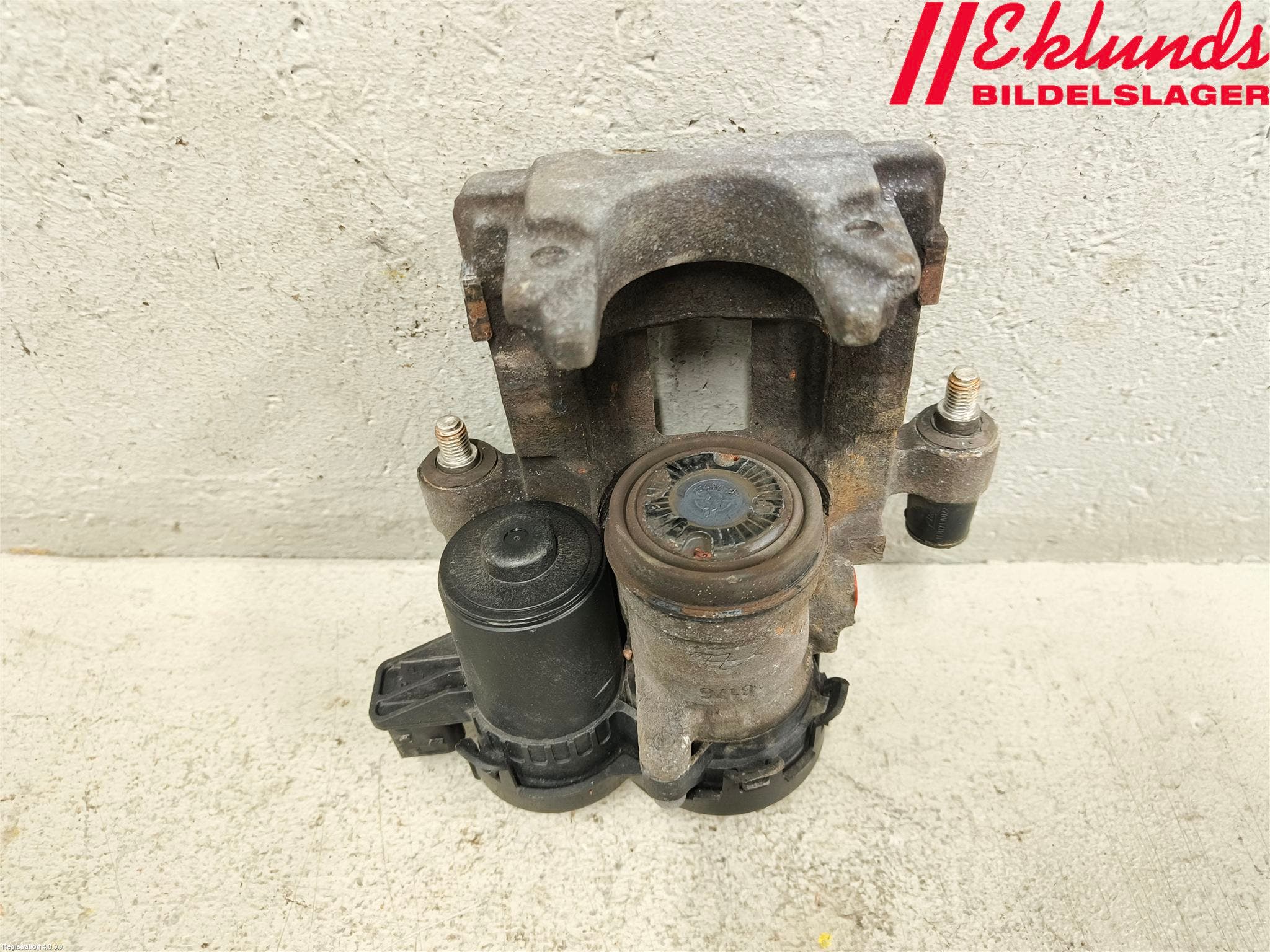 Volvo V90 17->> Bromsok Bak Höger