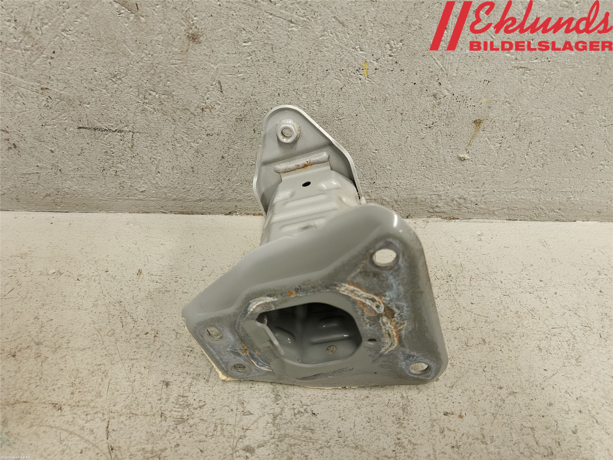 Toyota COROLLA 19- Stötfångarbärjärn Bak