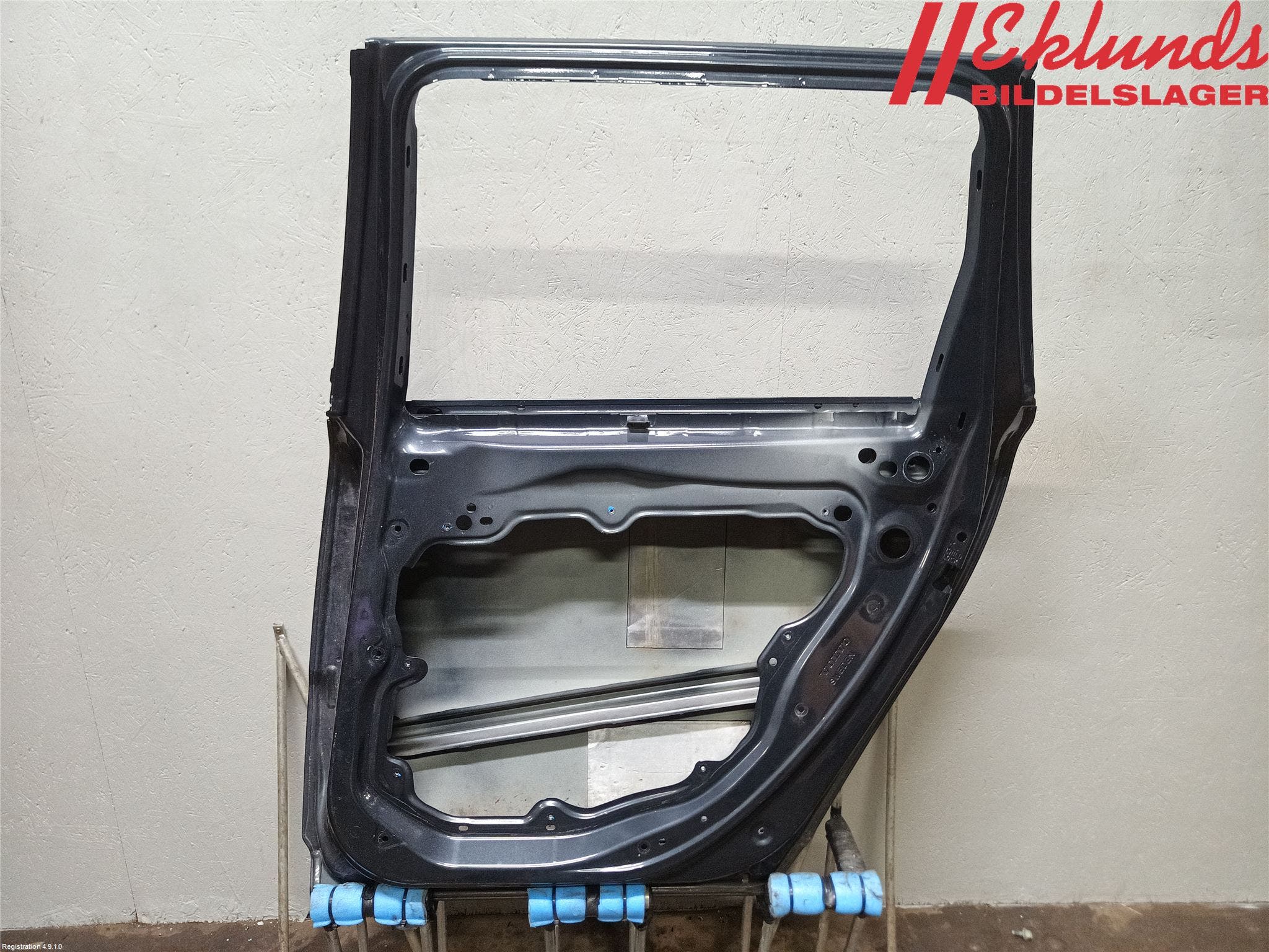 Volvo V70 08-13 Dörr Bak Höger