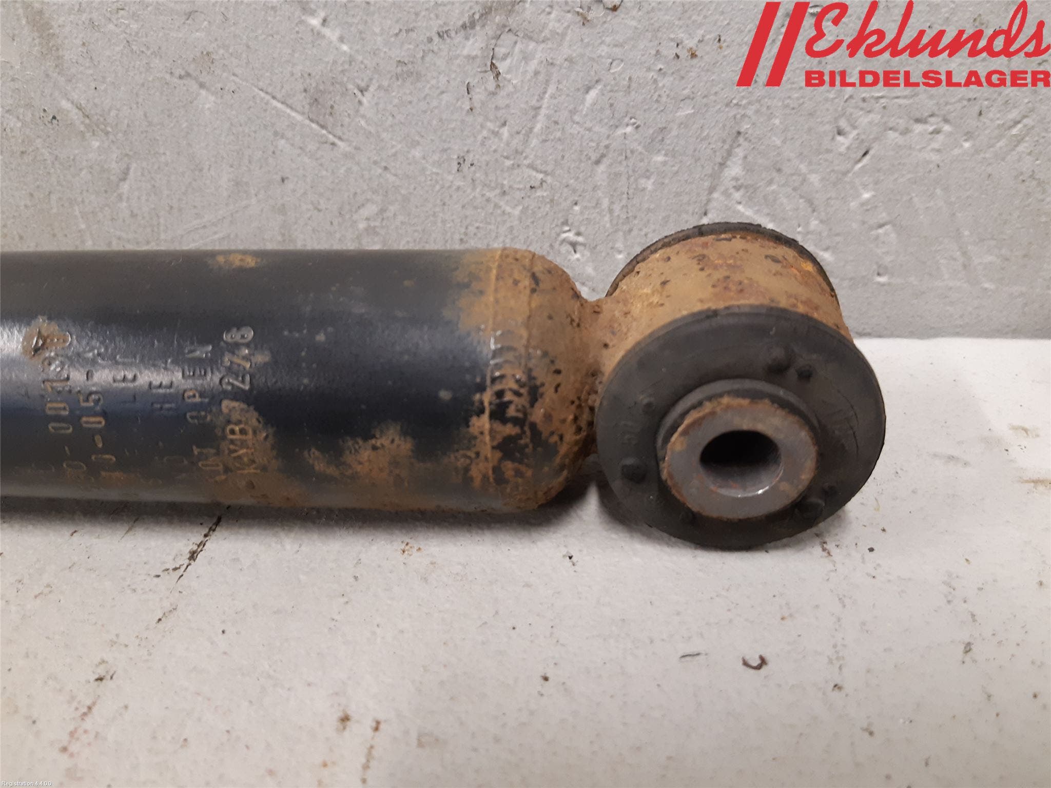 Toyota YARIS XP90 06-11 Stötdämpare Bak