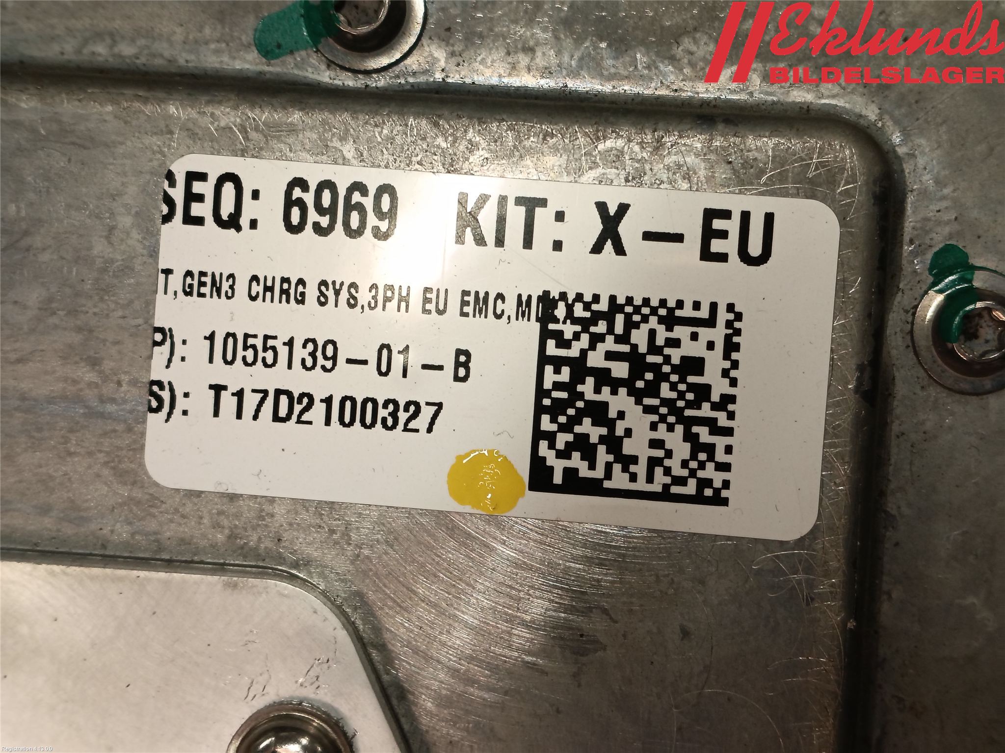 Tesla MODEL X 16- Converter