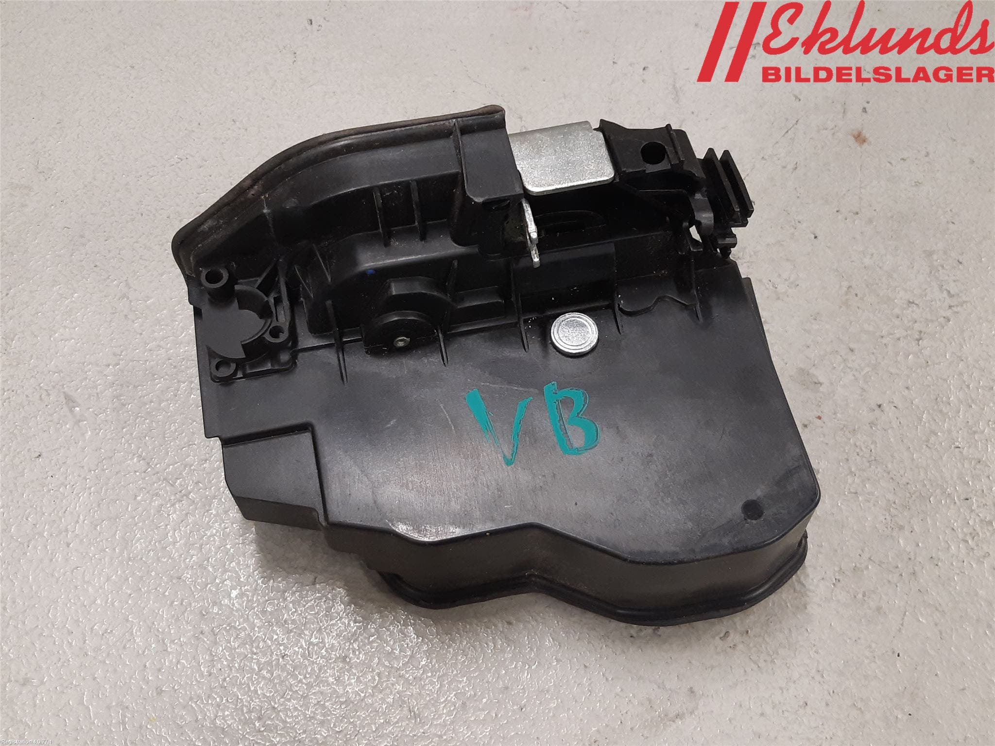 BMW 3 F30/F31/F80 12-19 Låskista-Dörrlås