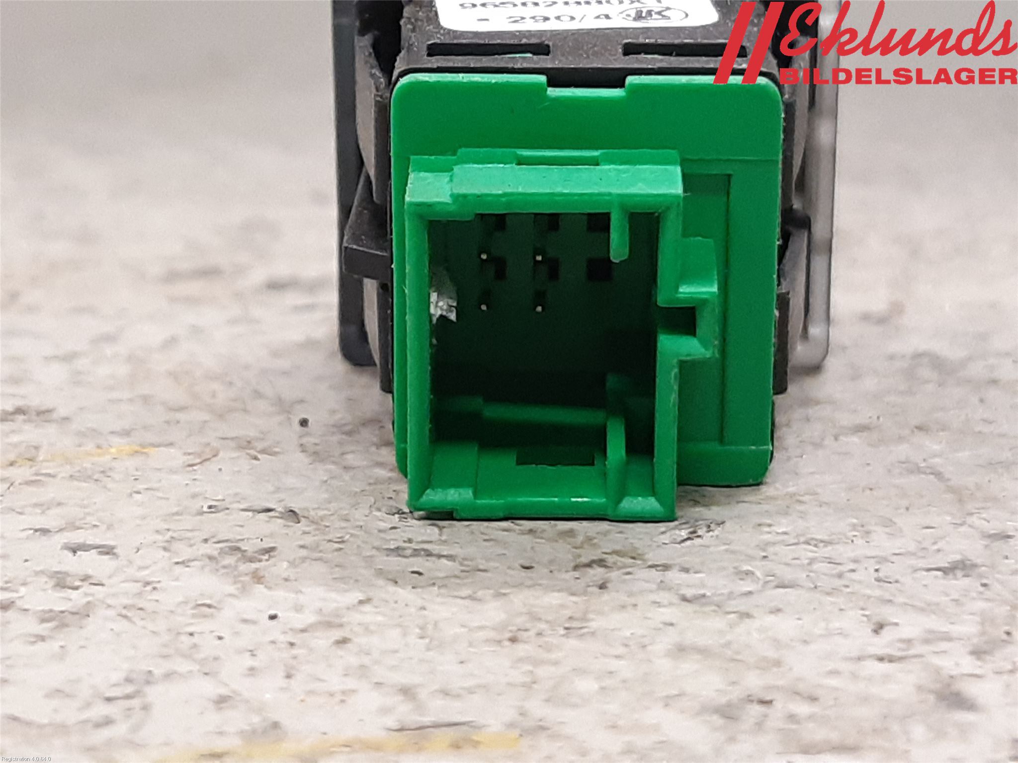 Peugeot PARTNER 08-15 Strömställare Centrallås