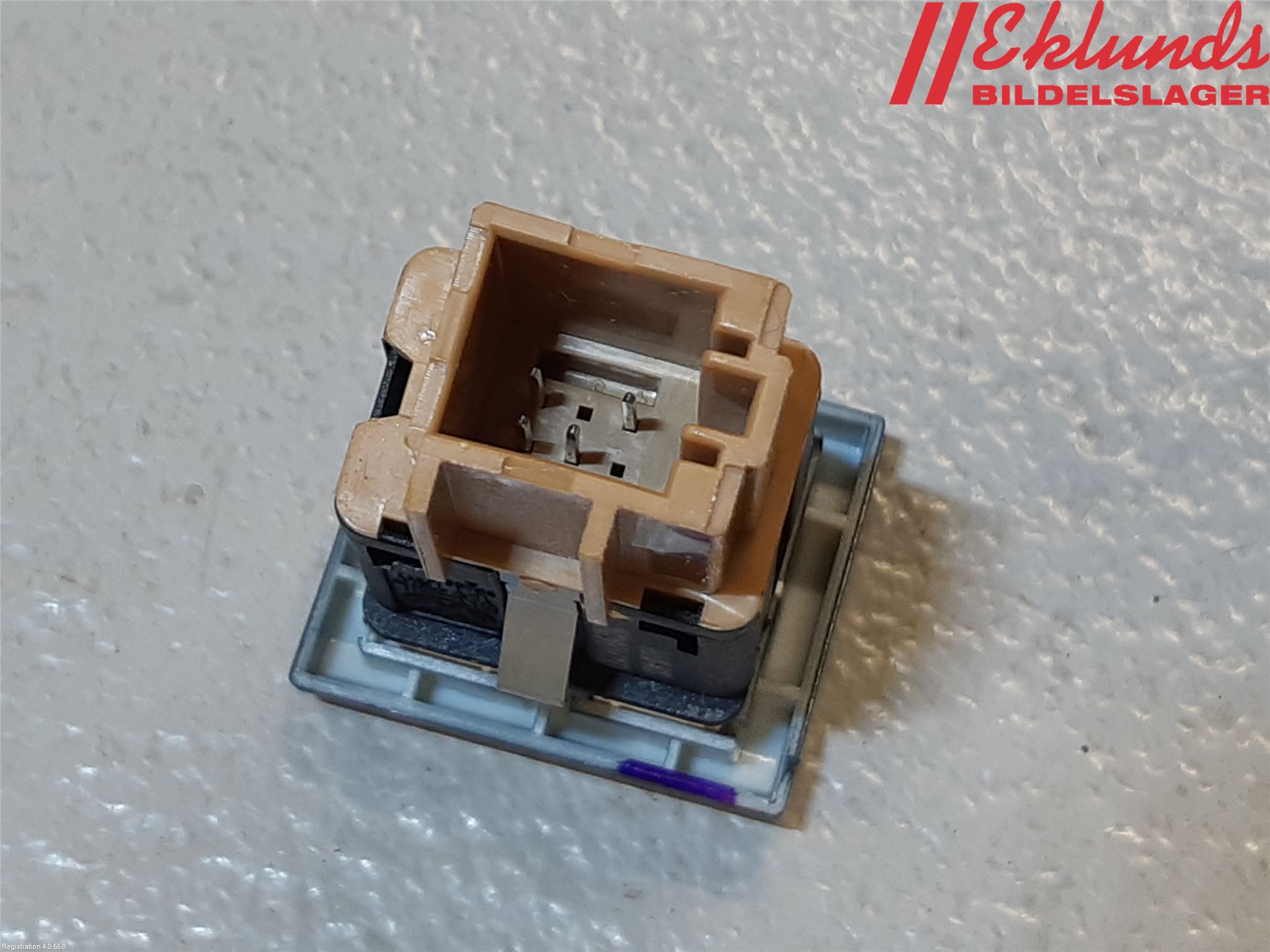 Volkswagen VW AMAROK 2H 10-22 Strömställare Diffspärr