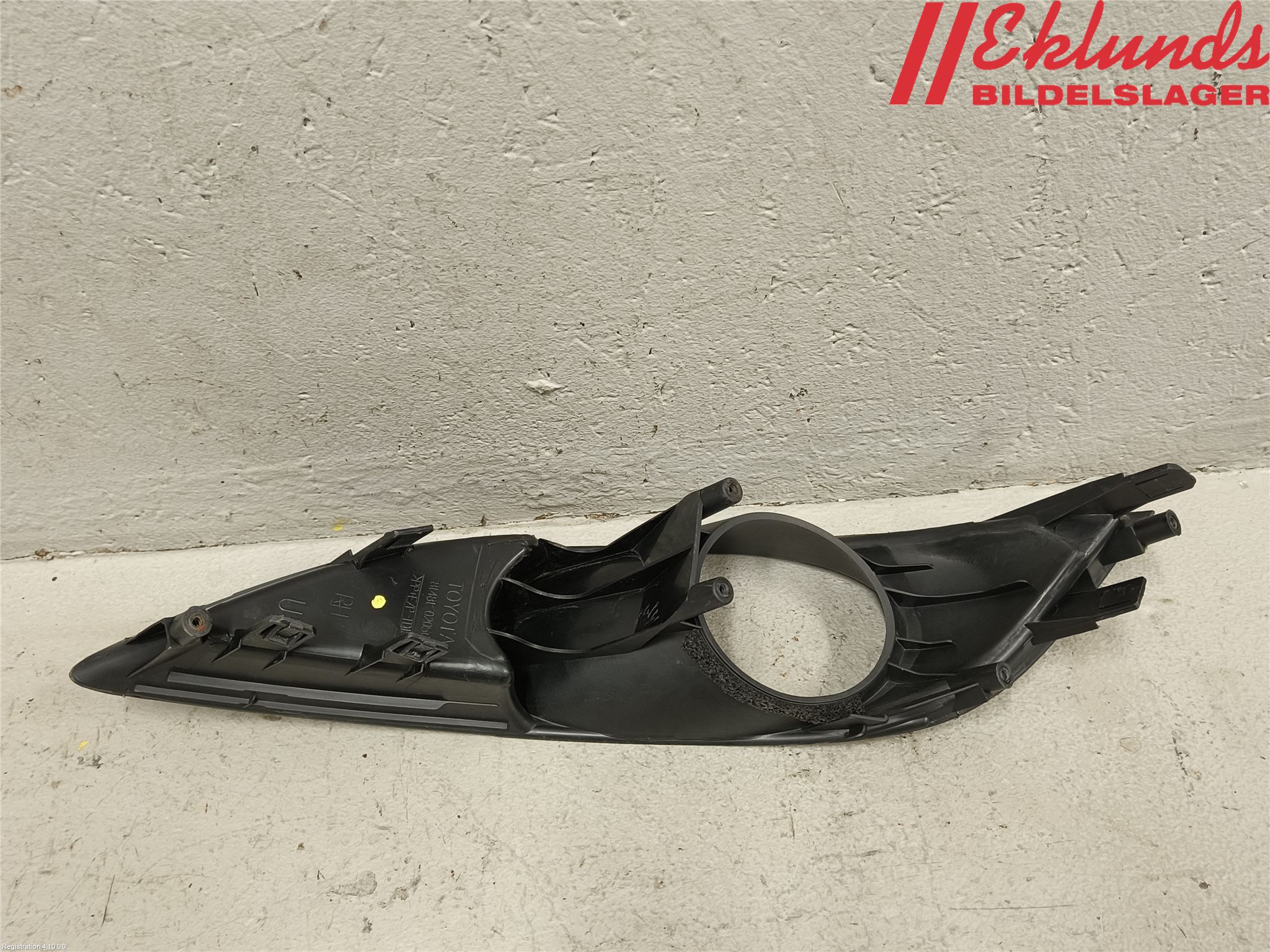 Toyota AURIS 07-09 Dimljussarg Fram