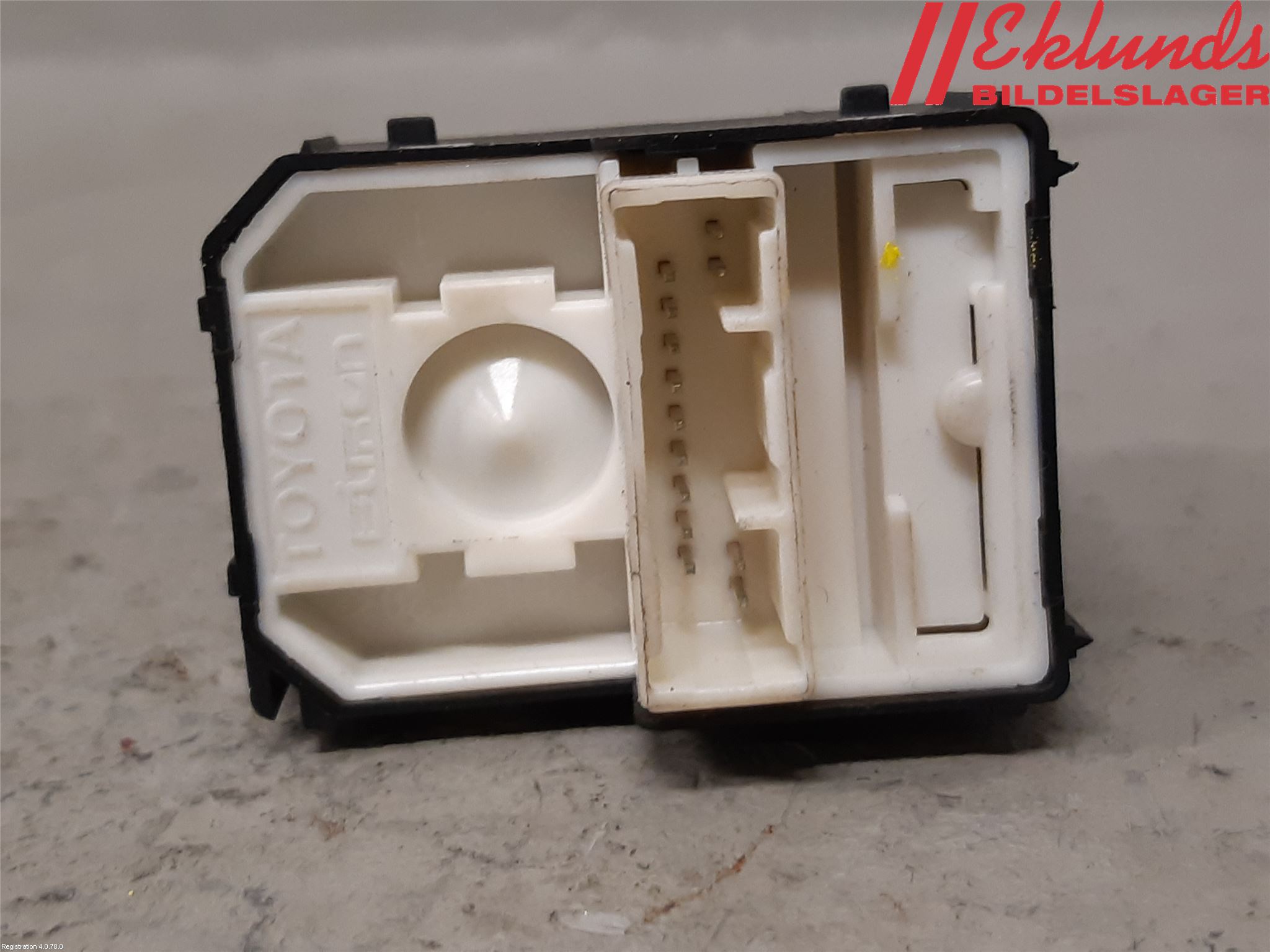 Toyota C-HR 16-23 Strömställare Spegel