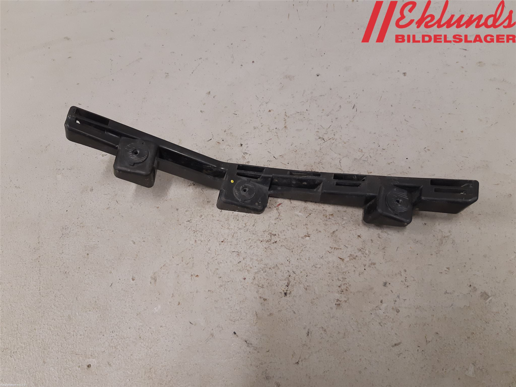 Volvo V40 12-19 Bakljussarg