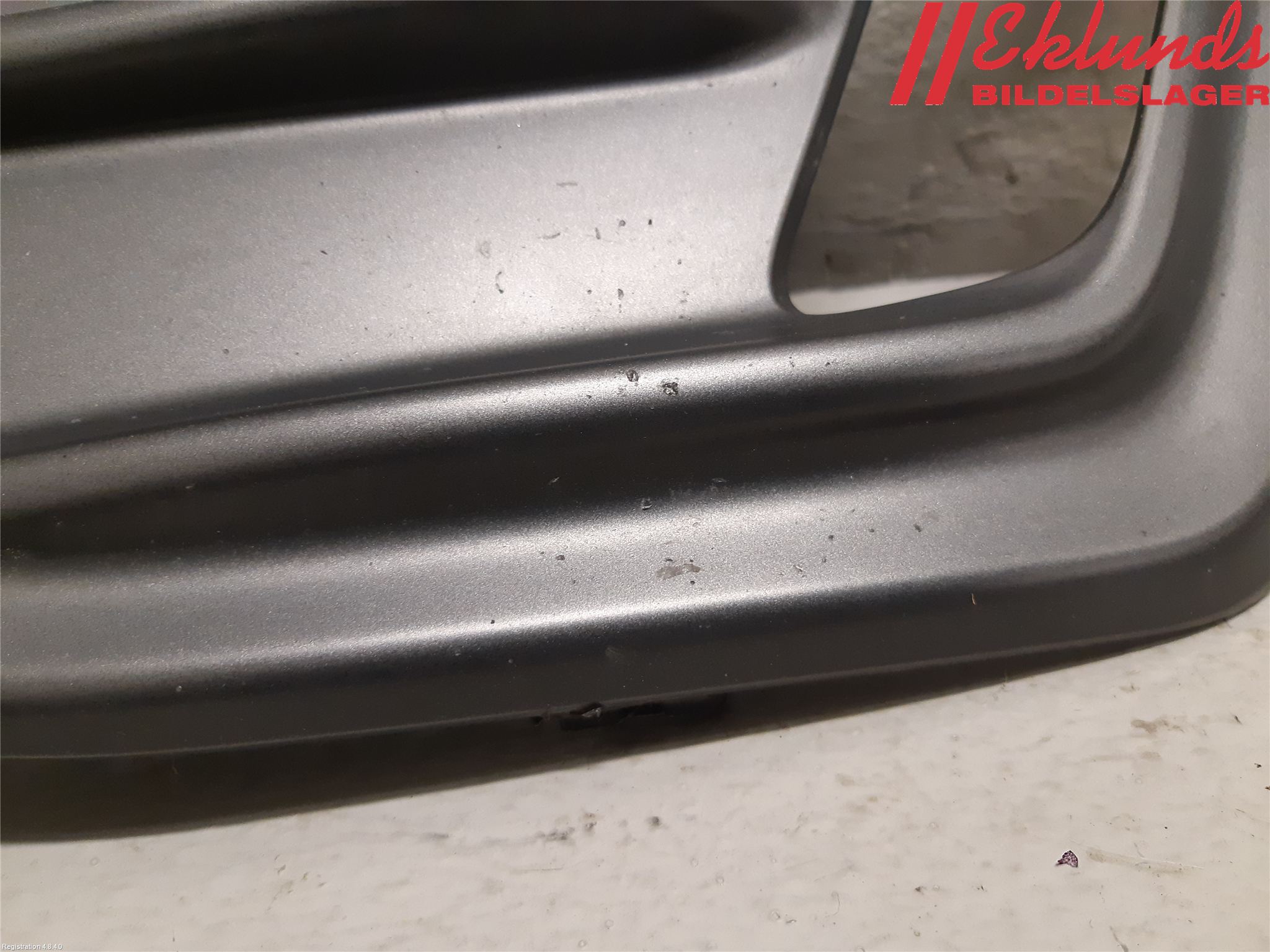 Volvo XC60 14-17 Dimljussarg Fram