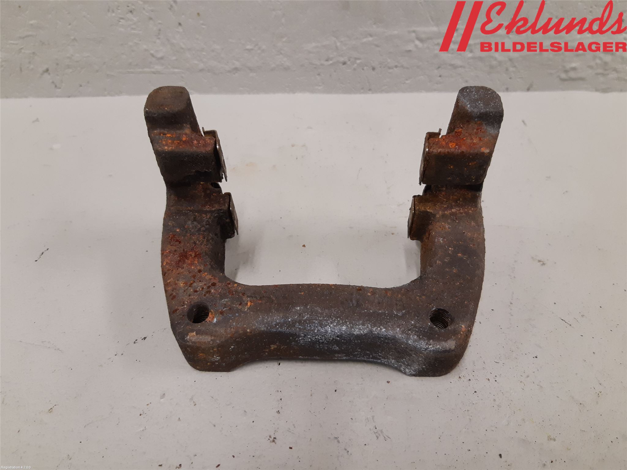 Peugeot PARTNER 16-18 Bromsokshållare