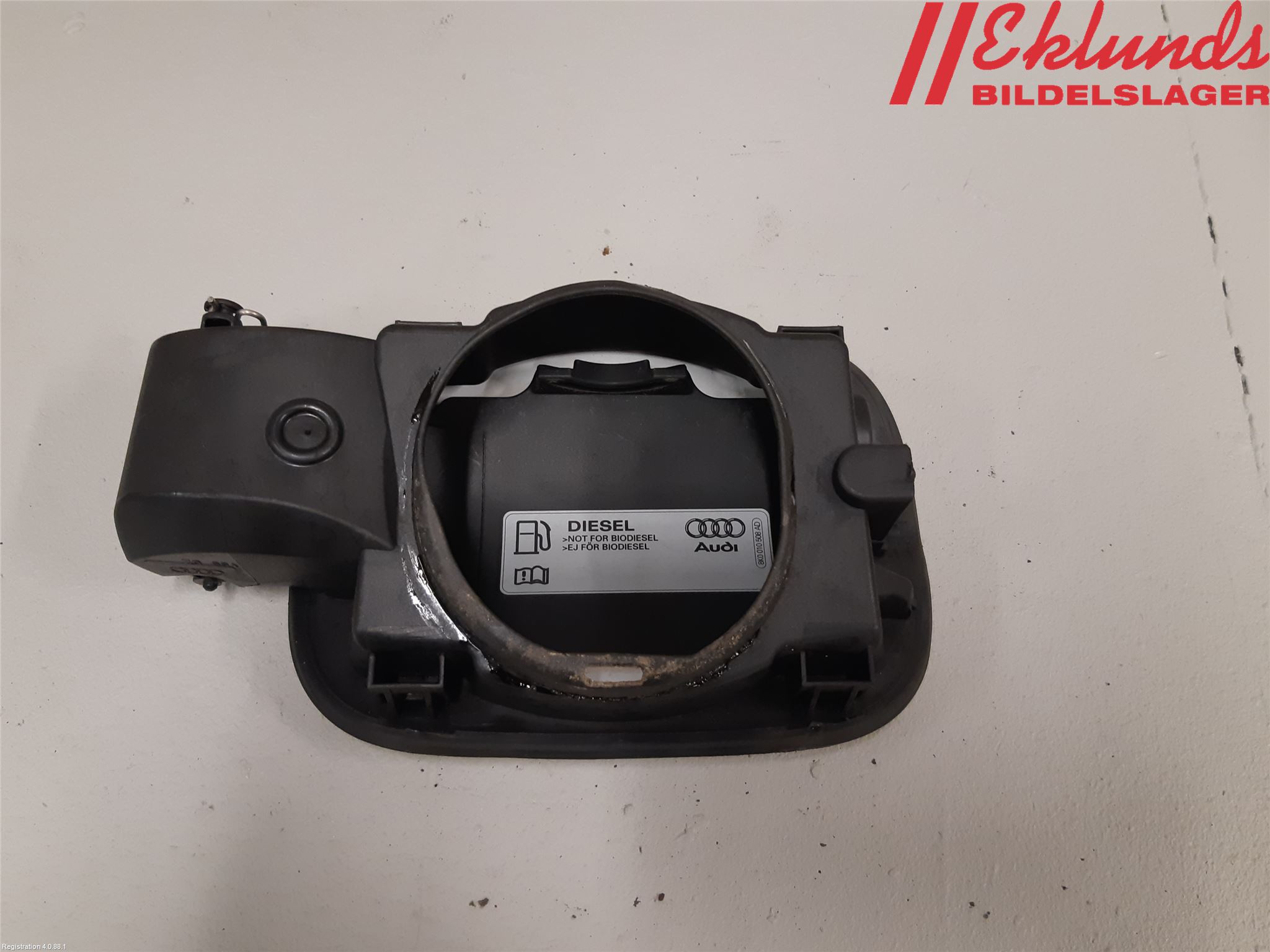 Audi A6/S6     05-11 Tanklucka