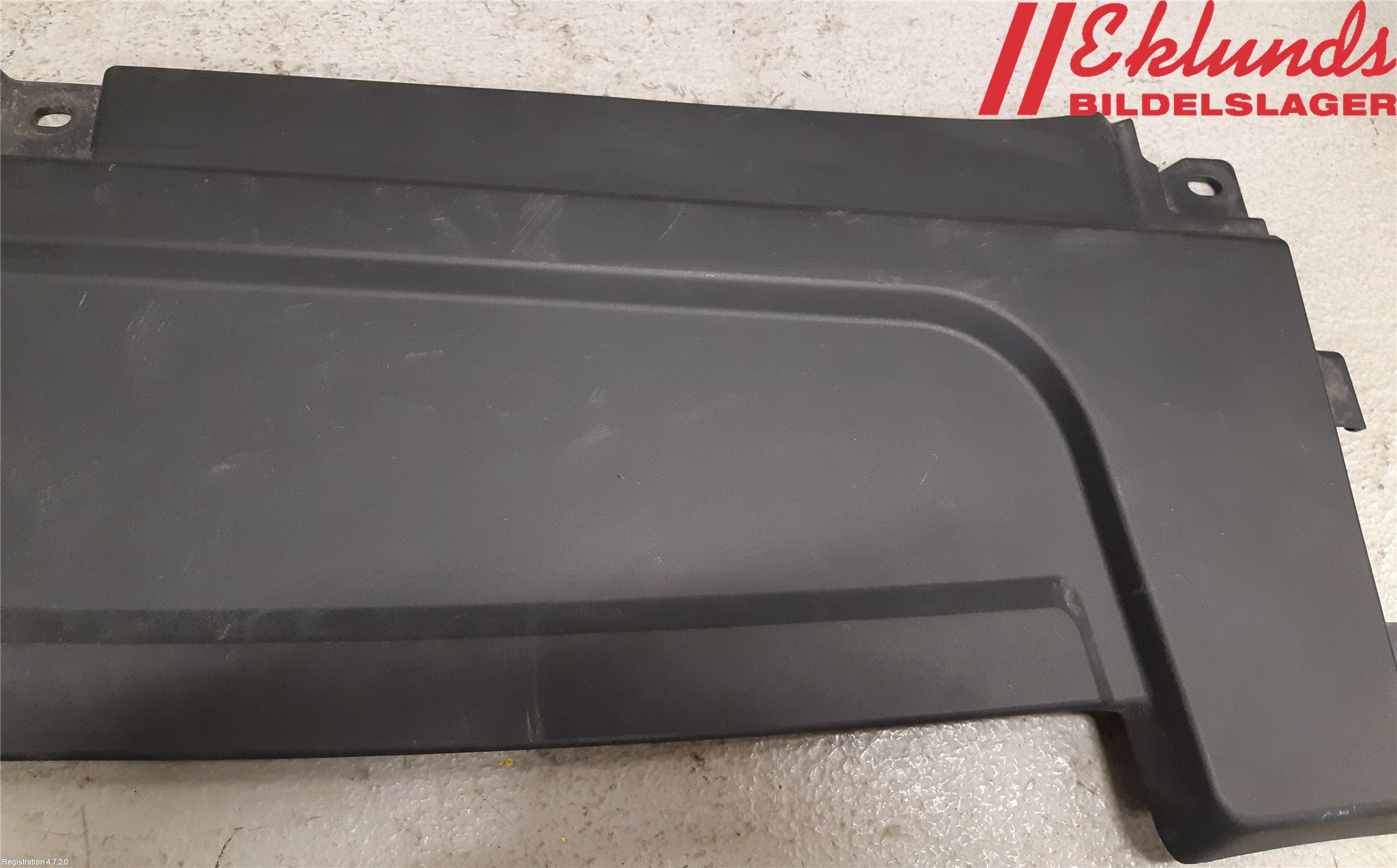 Volvo XC90/RECHARGE 16- Täckplast Front