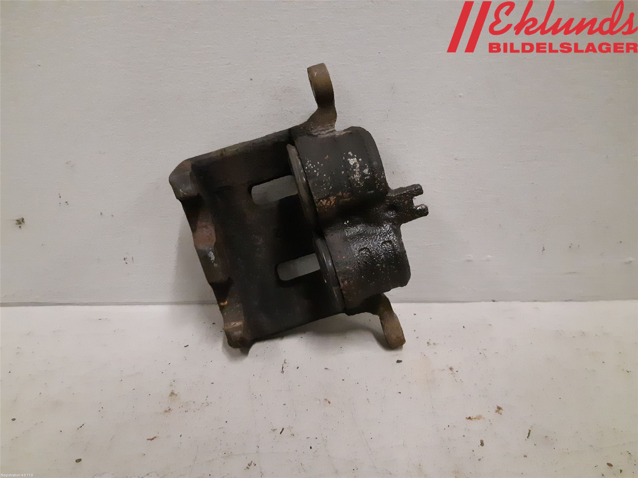 Nissan NAVARA, TREK-1 17-21 Bromsok Fram Höger