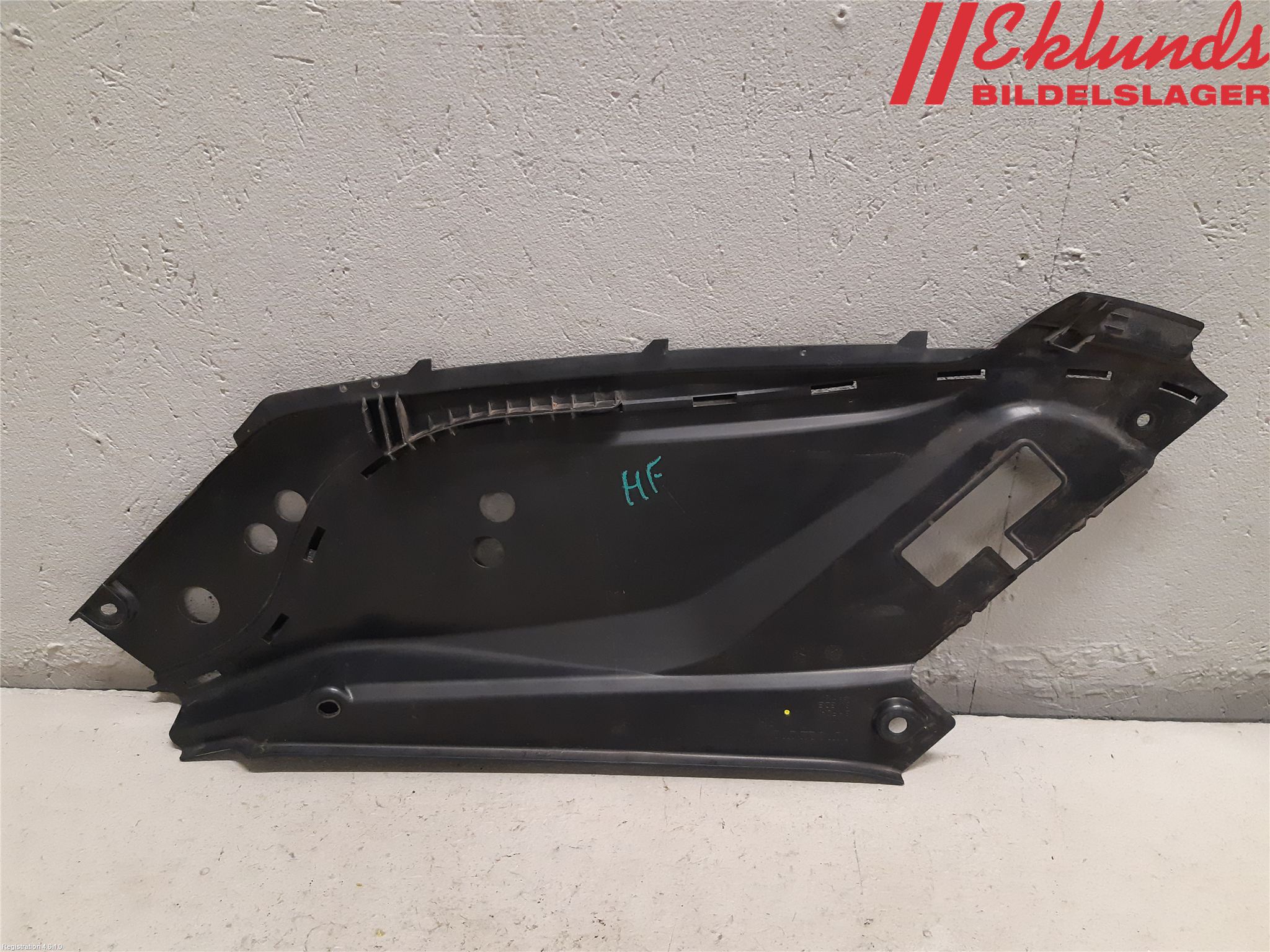 Volvo XC90/RECHARGE 16- Täckplast Front