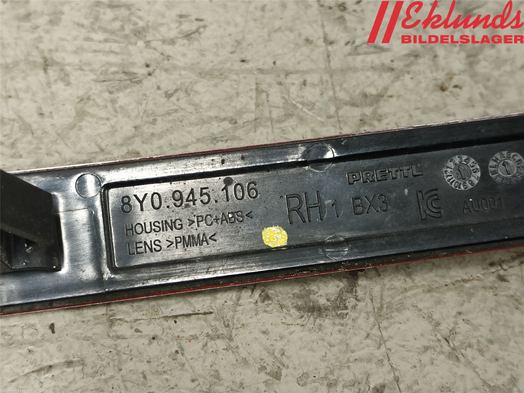 Audi A3/S3 8Y 21- Dimljus/Reflex Bak